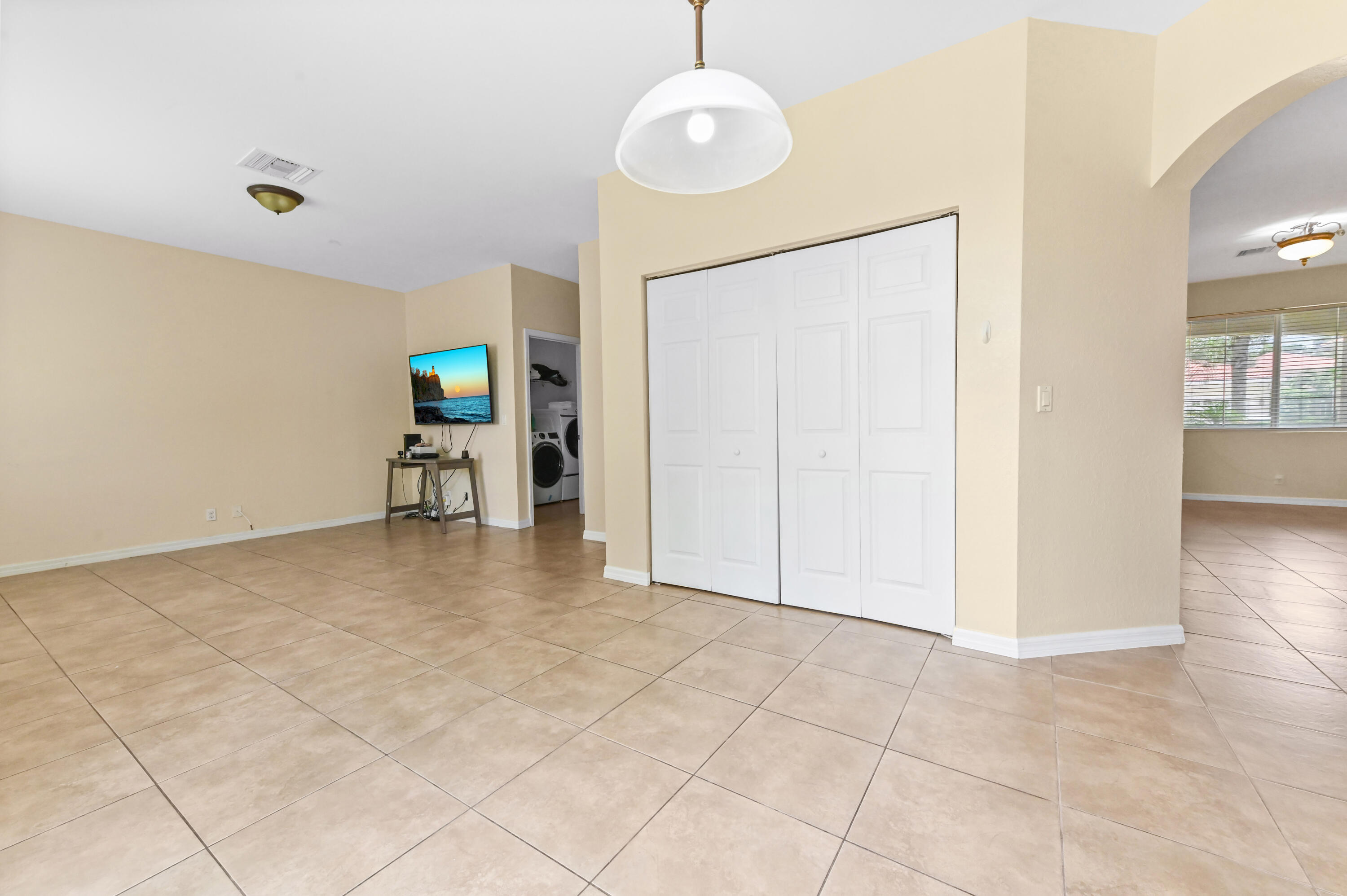 6819 Osage, West Palm Beach FL 33413
