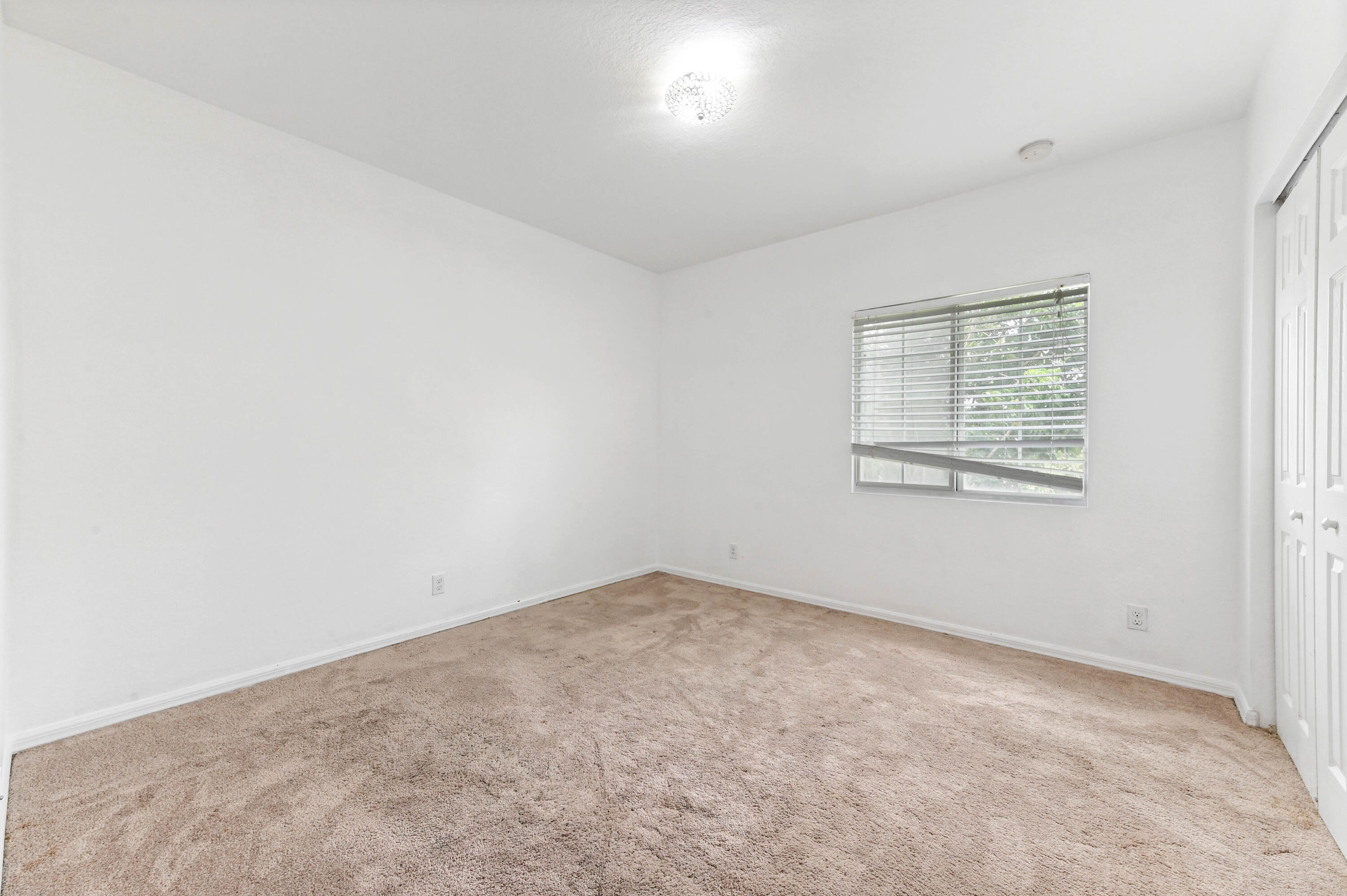 6819 Osage, West Palm Beach FL 33413