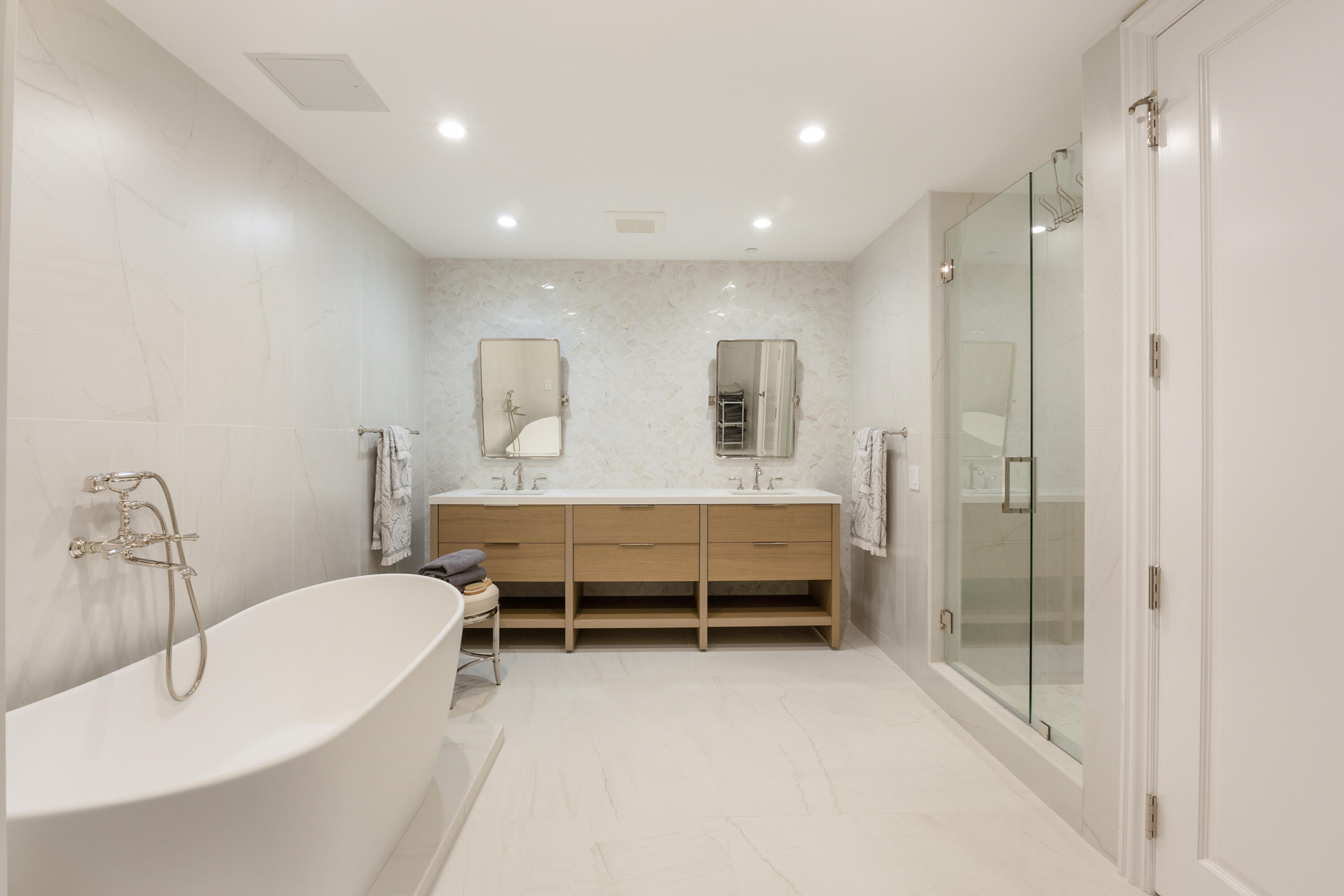 10295 Collins #2203, Bal Harbour FL 33154