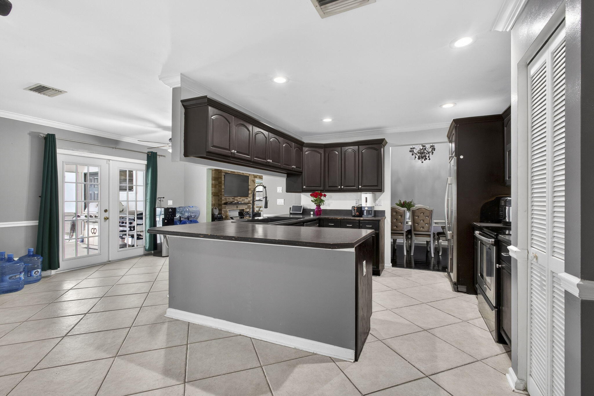 106 Segovia, Royal Palm Beach FL 33411