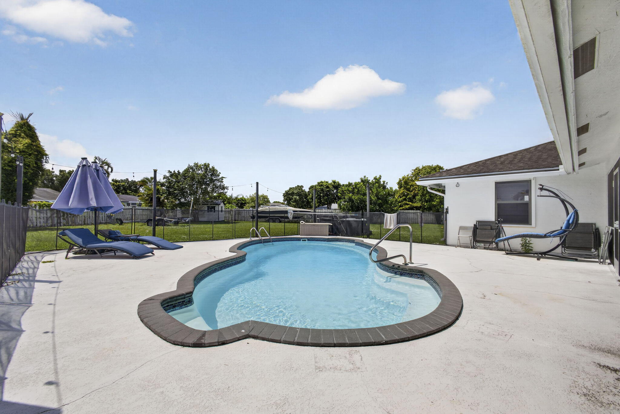 106 Segovia, Royal Palm Beach FL 33411