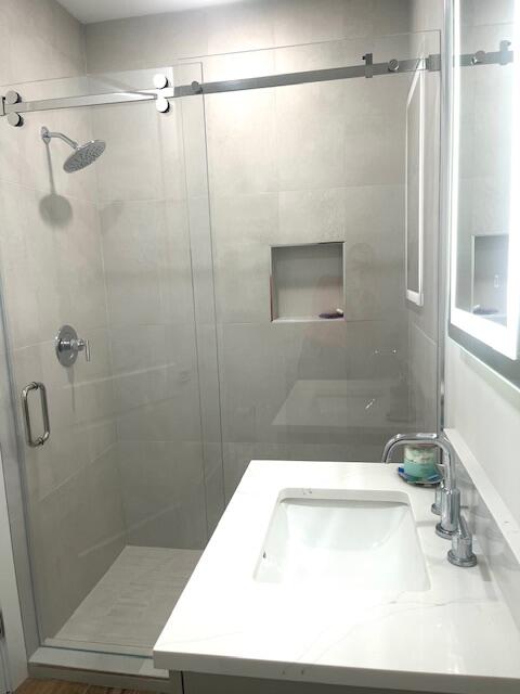 184 Lake #3102, Palm Beach Shores FL 33404