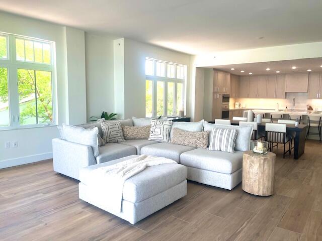 184 Lake #3102, Palm Beach Shores FL 33404