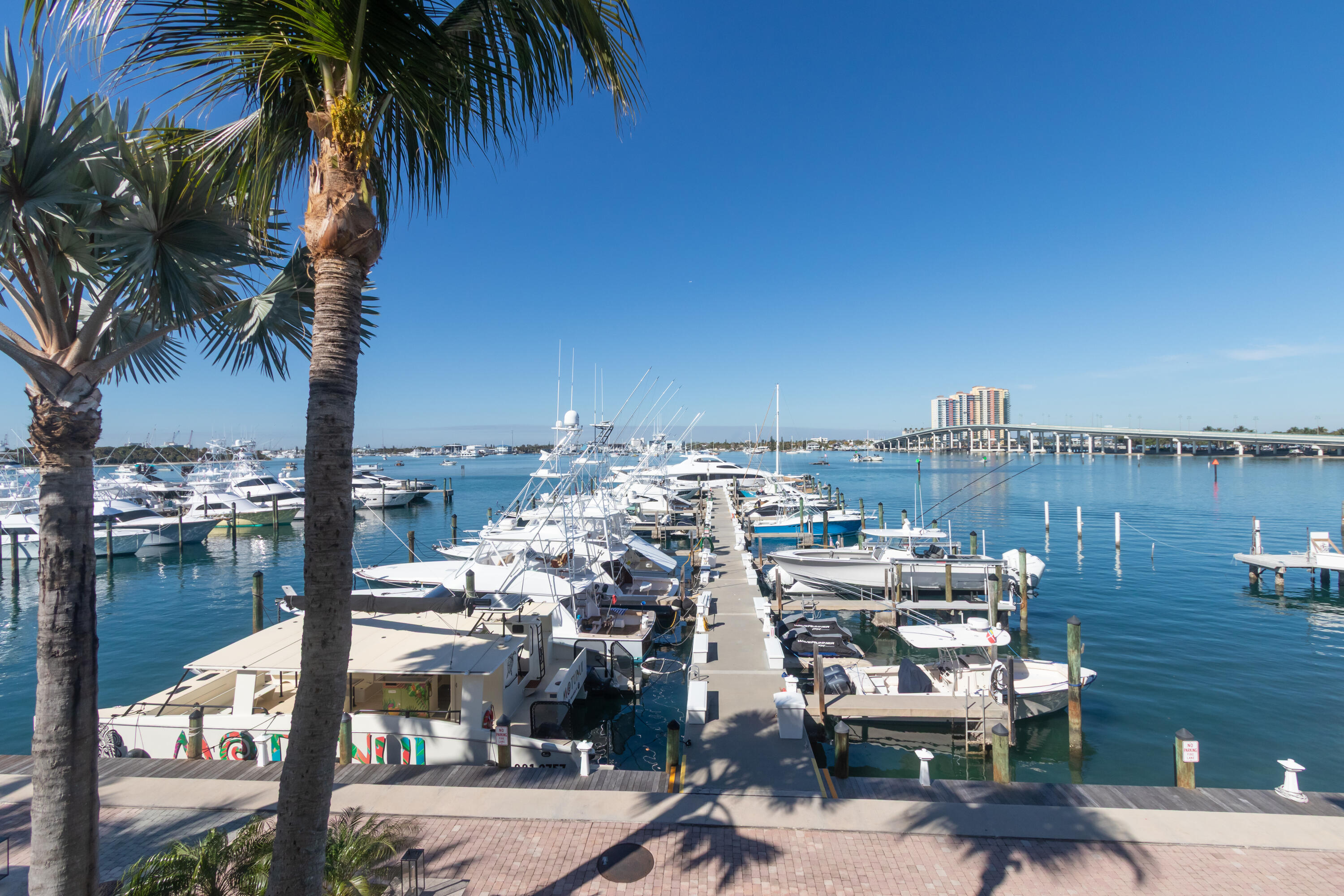 184 Lake #3102, Palm Beach Shores FL 33404