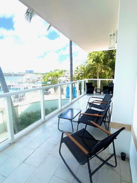 184 Lake #3102, Palm Beach Shores FL 33404