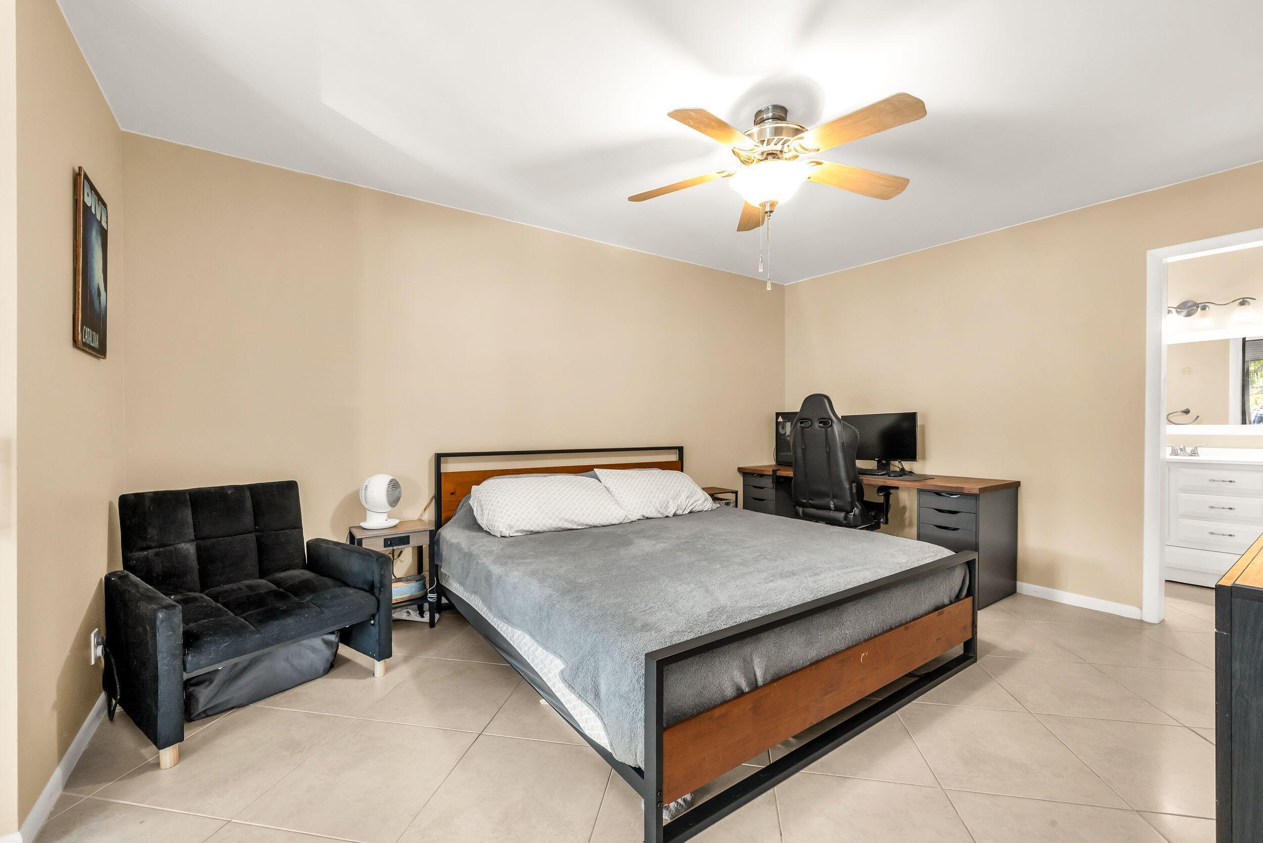 4772 NW 22nd #42122, Coconut Creek FL 33063
