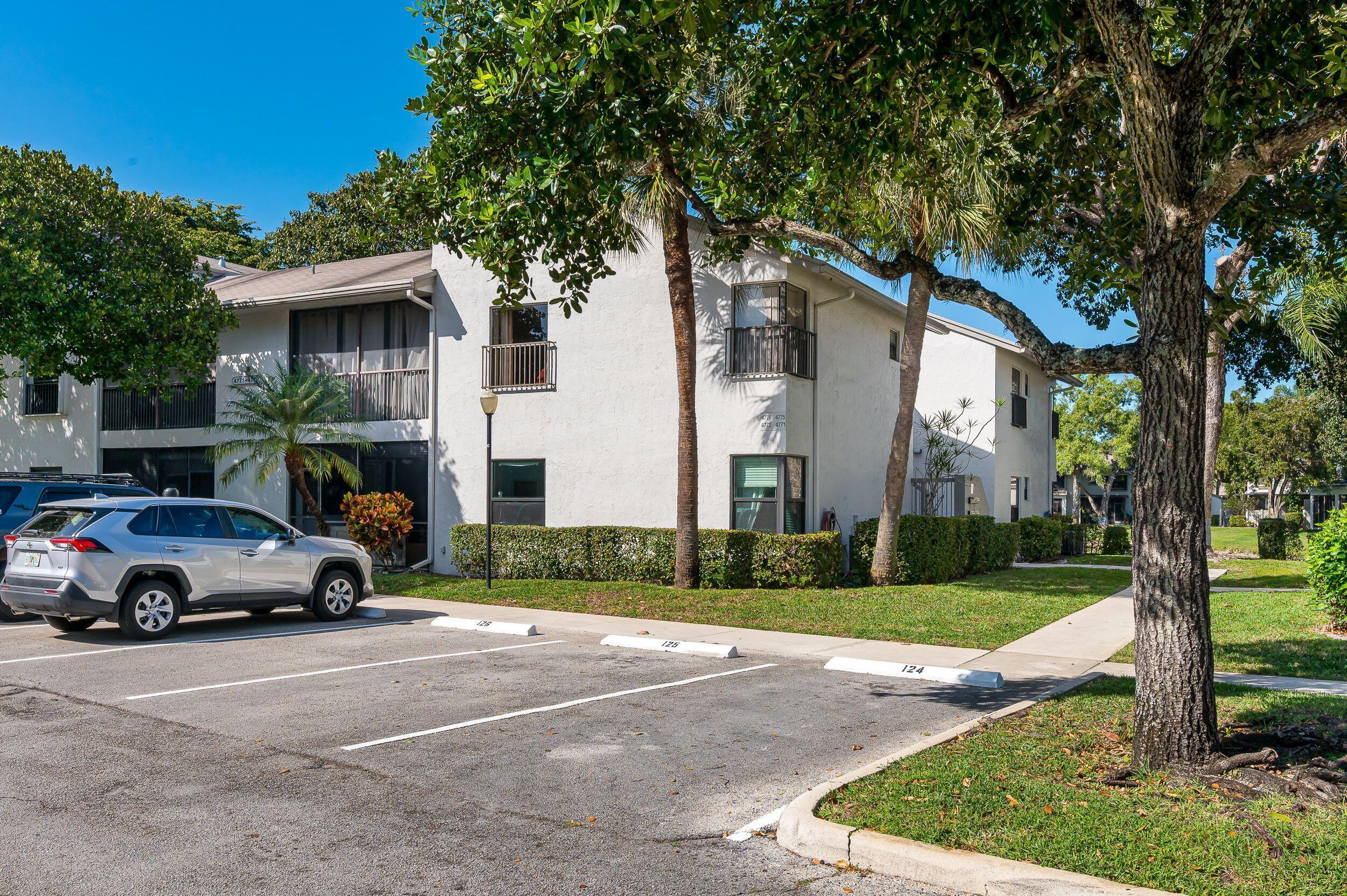 4772 NW 22nd #42122, Coconut Creek FL 33063