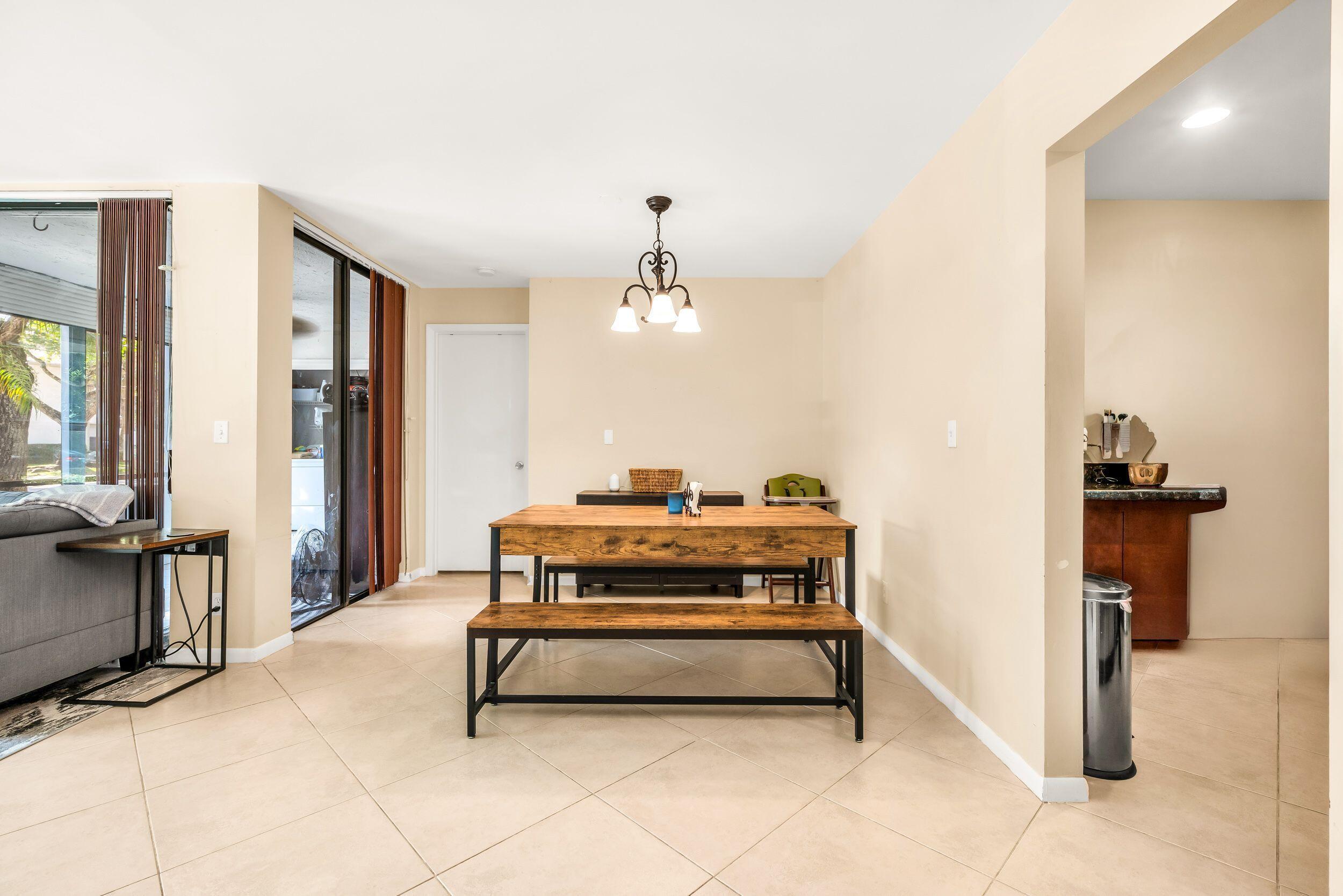 4772 NW 22nd #42122, Coconut Creek FL 33063