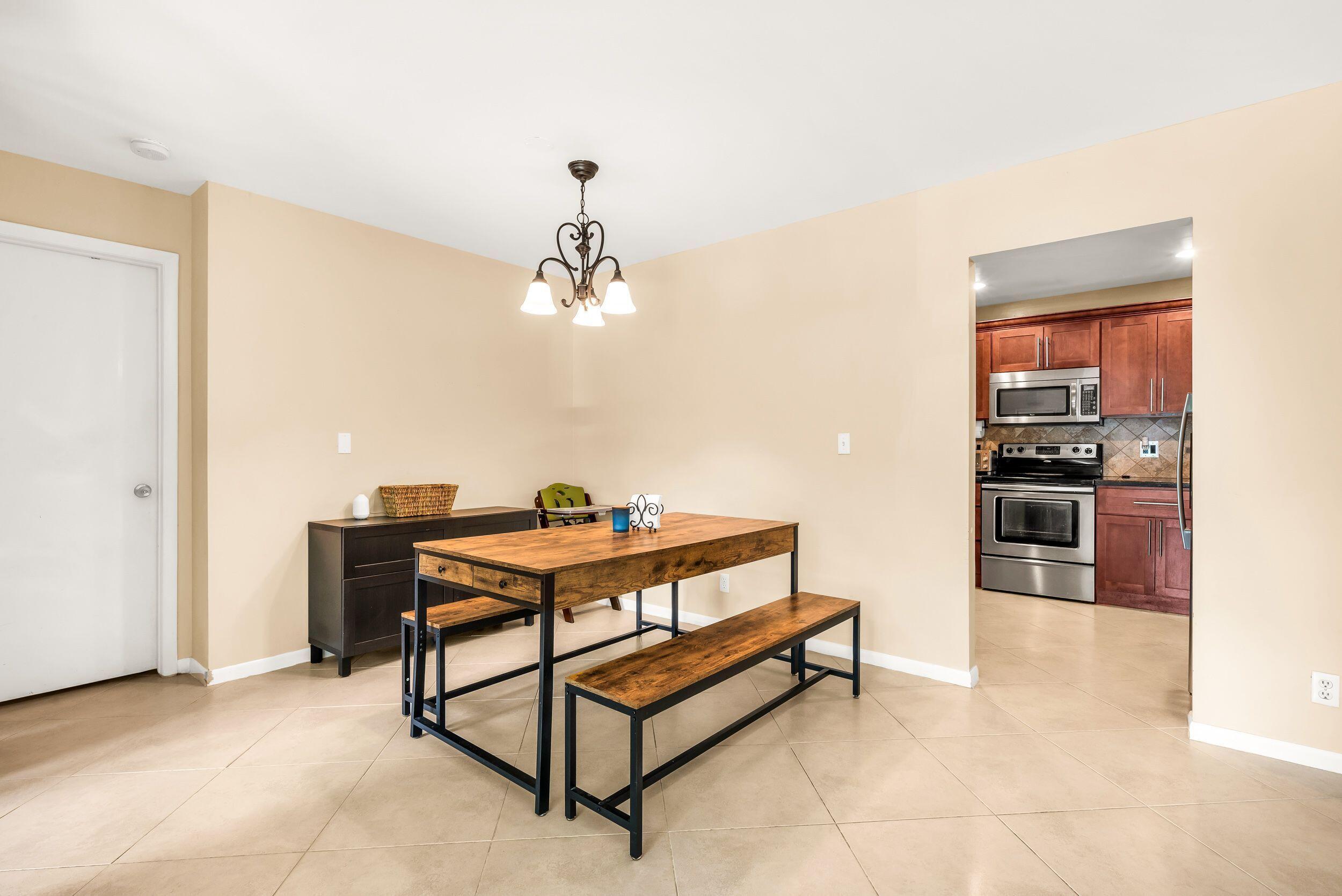 4772 NW 22nd #42122, Coconut Creek FL 33063