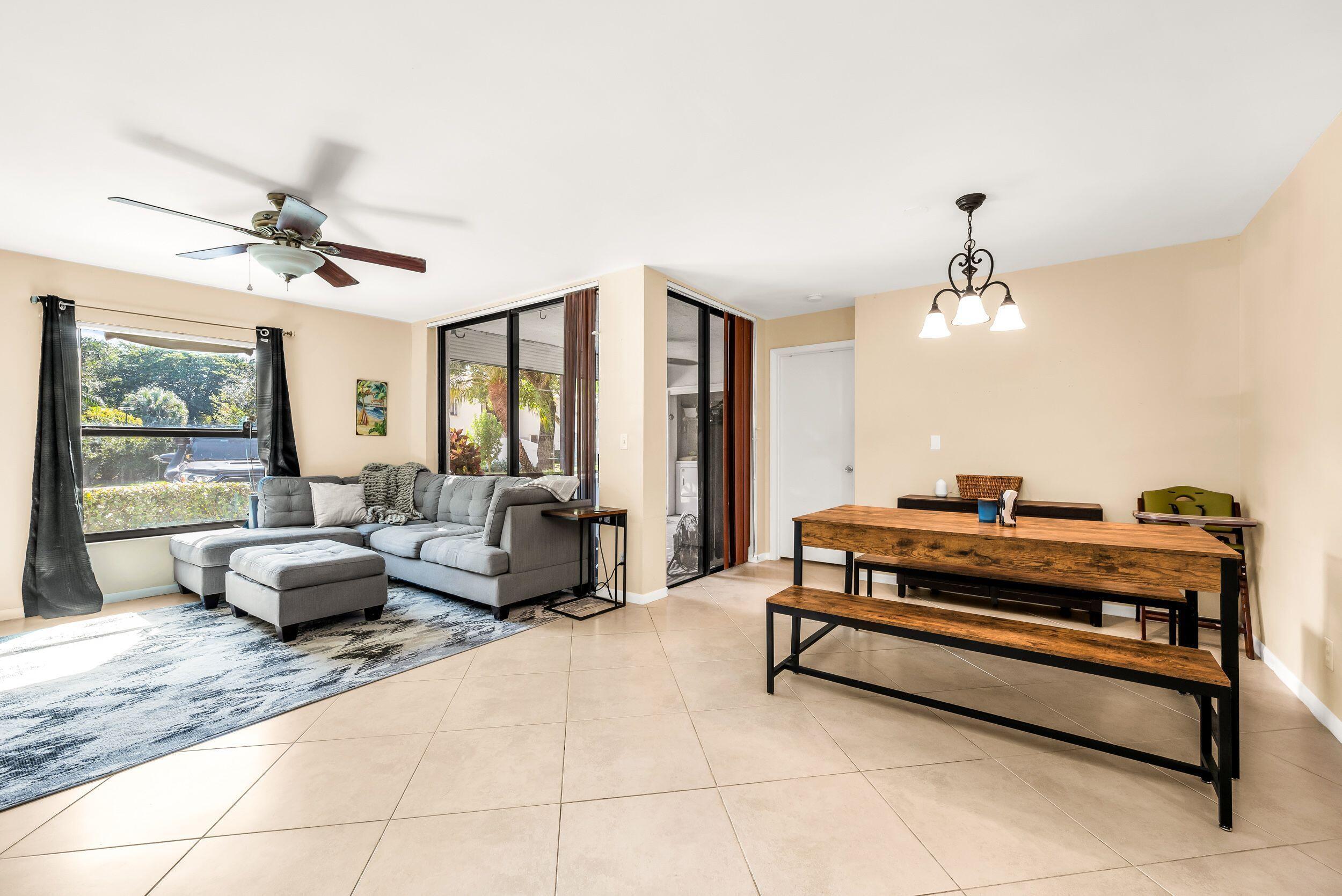 4772 NW 22nd #42122, Coconut Creek FL 33063