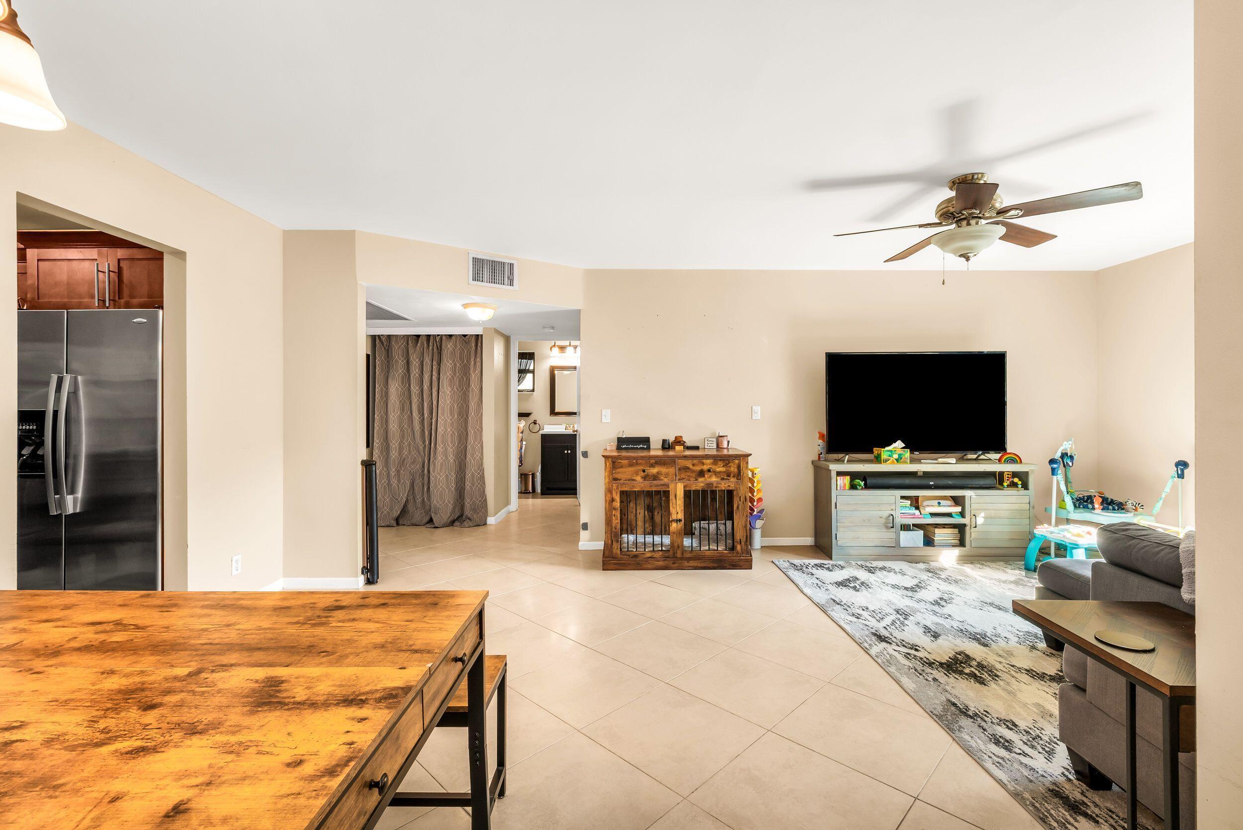 4772 NW 22nd #42122, Coconut Creek FL 33063