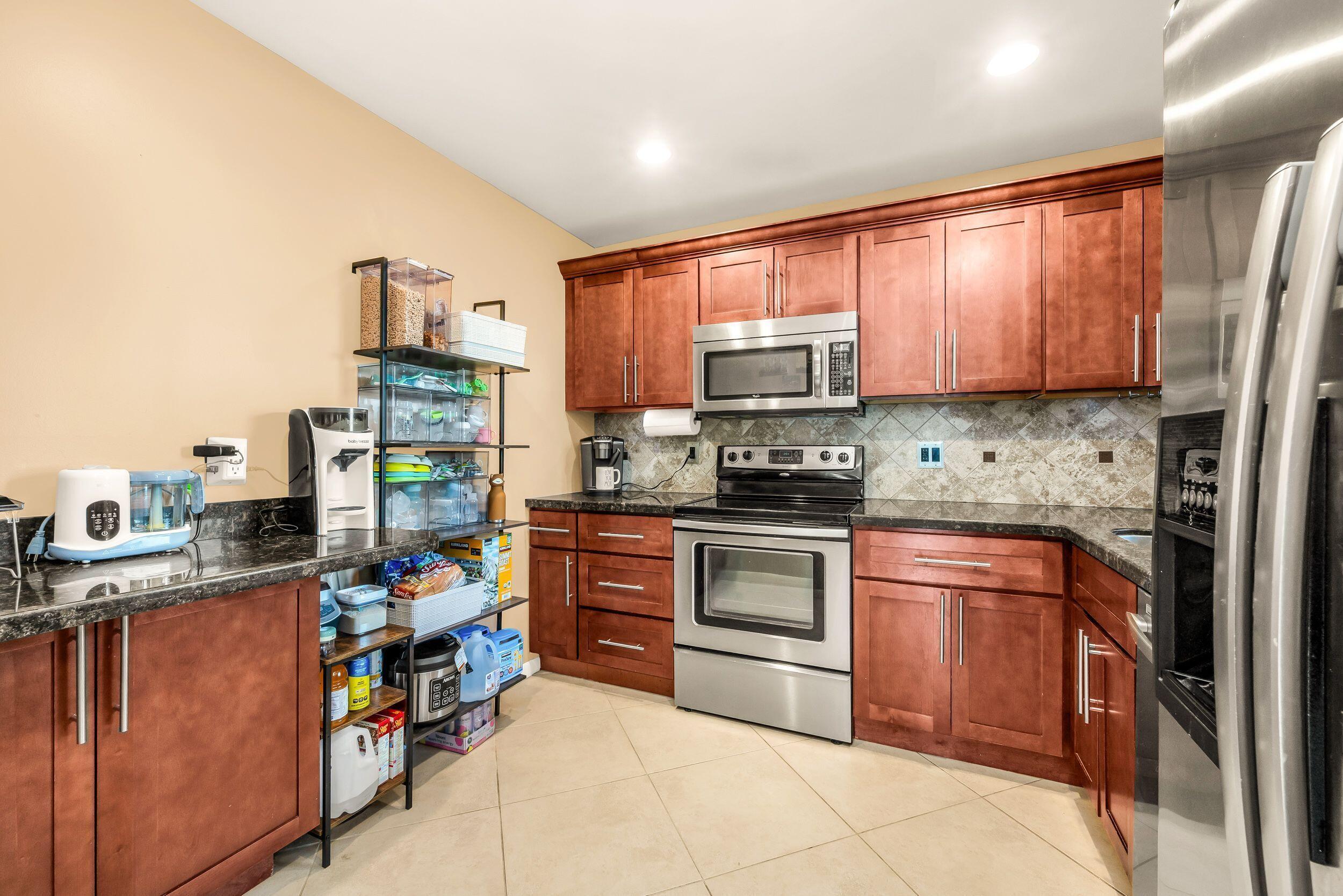 4772 NW 22nd #42122, Coconut Creek FL 33063
