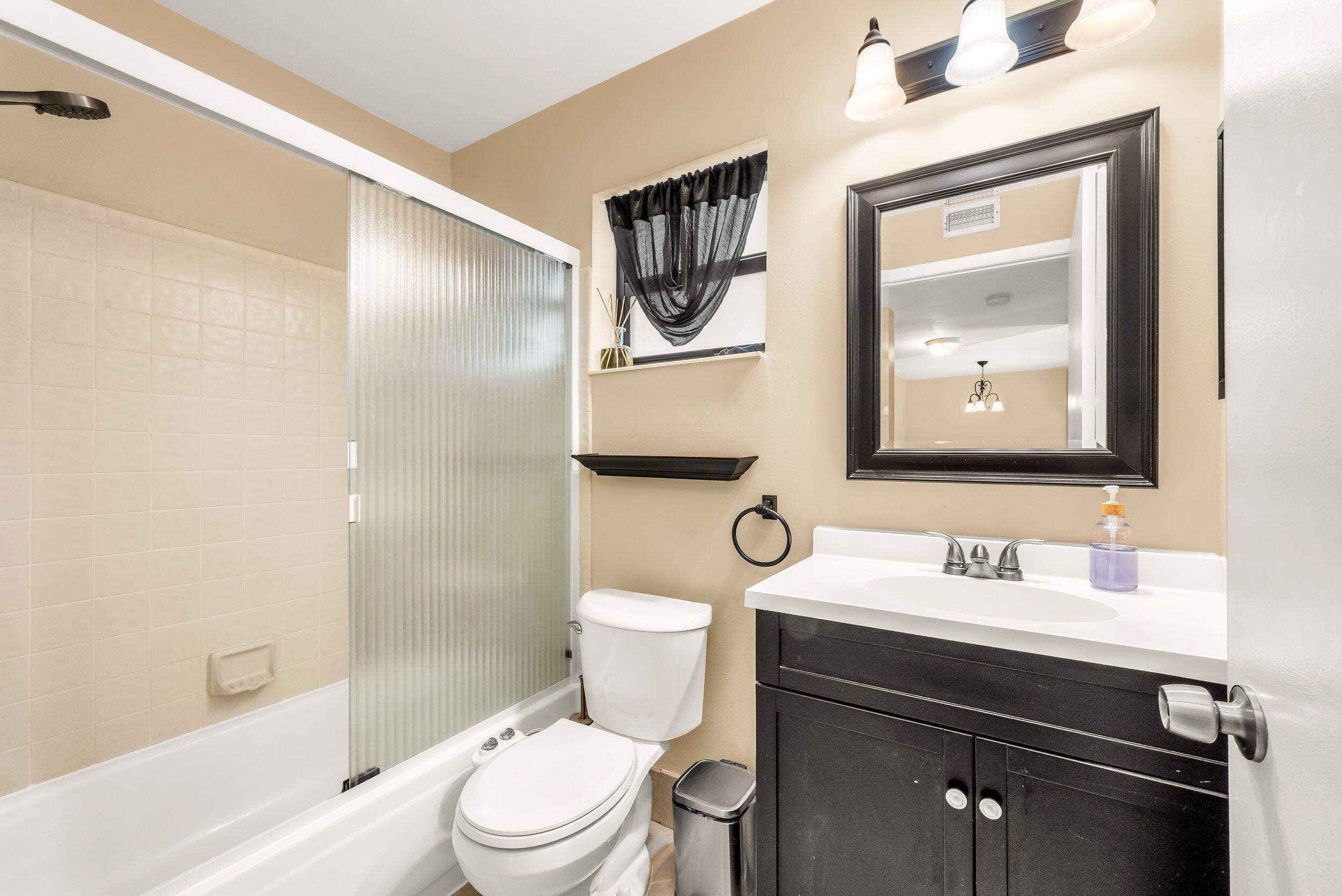 4772 NW 22nd #42122, Coconut Creek FL 33063