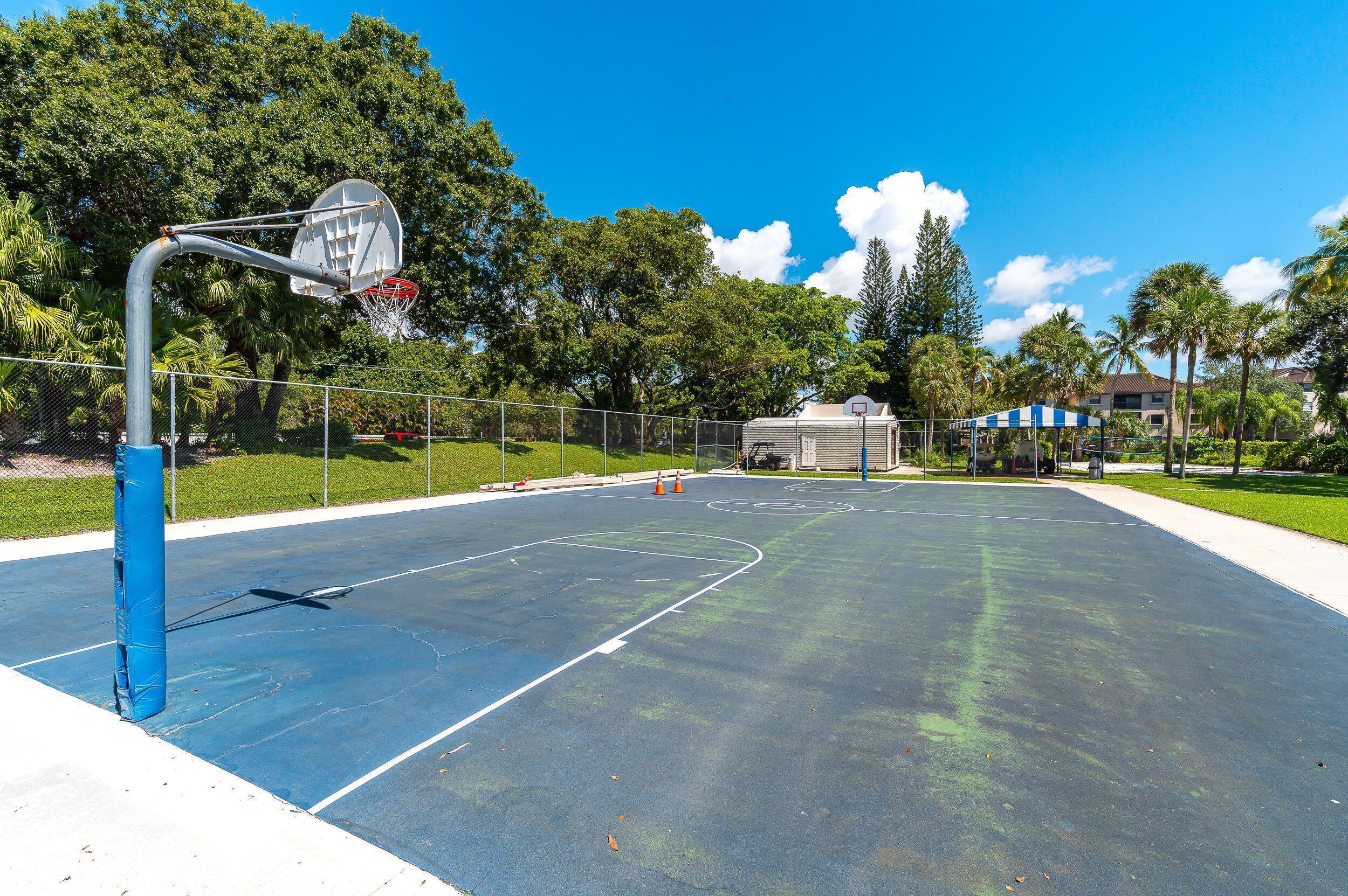 4772 NW 22nd #42122, Coconut Creek FL 33063