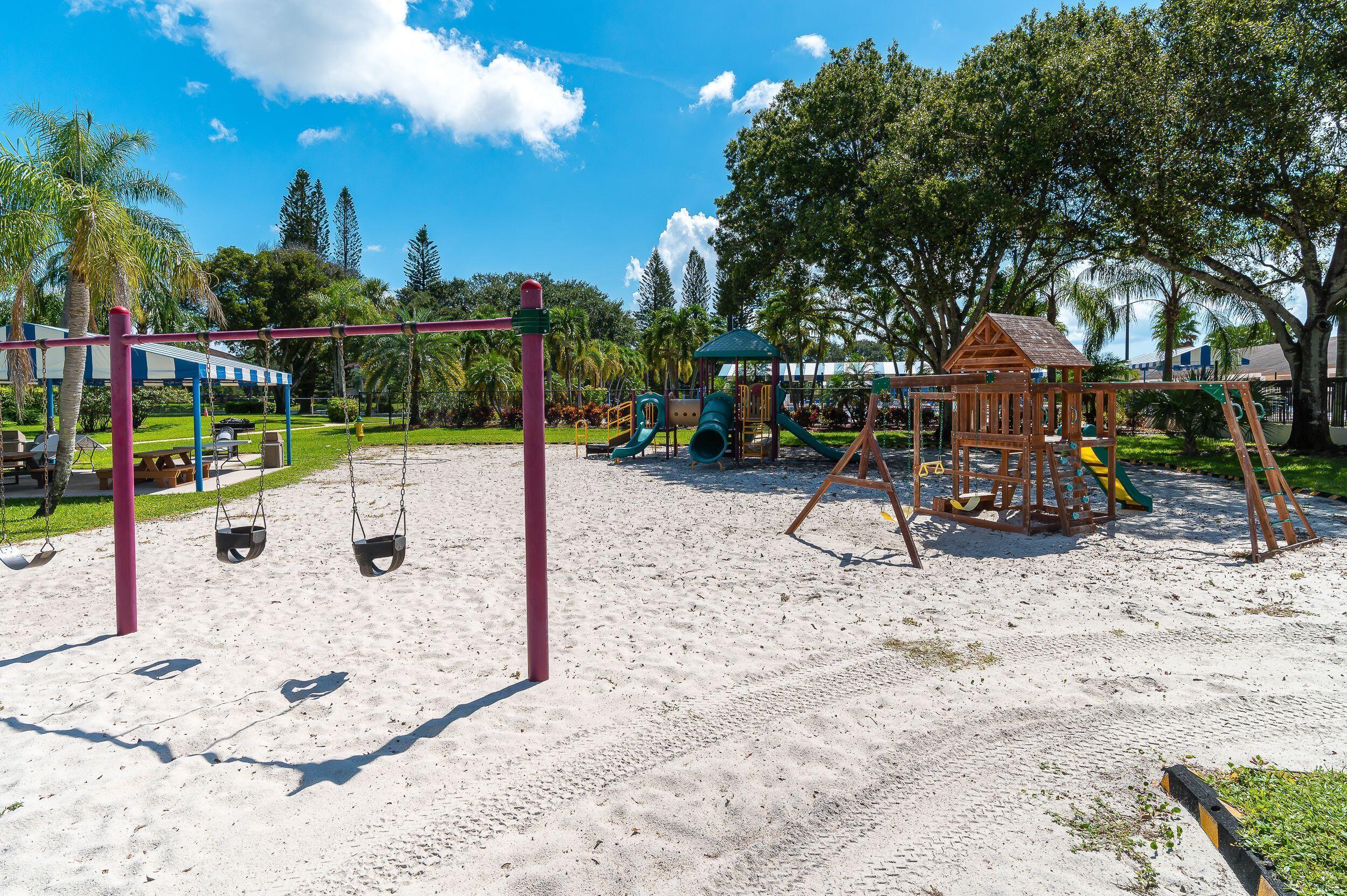 4772 NW 22nd #42122, Coconut Creek FL 33063