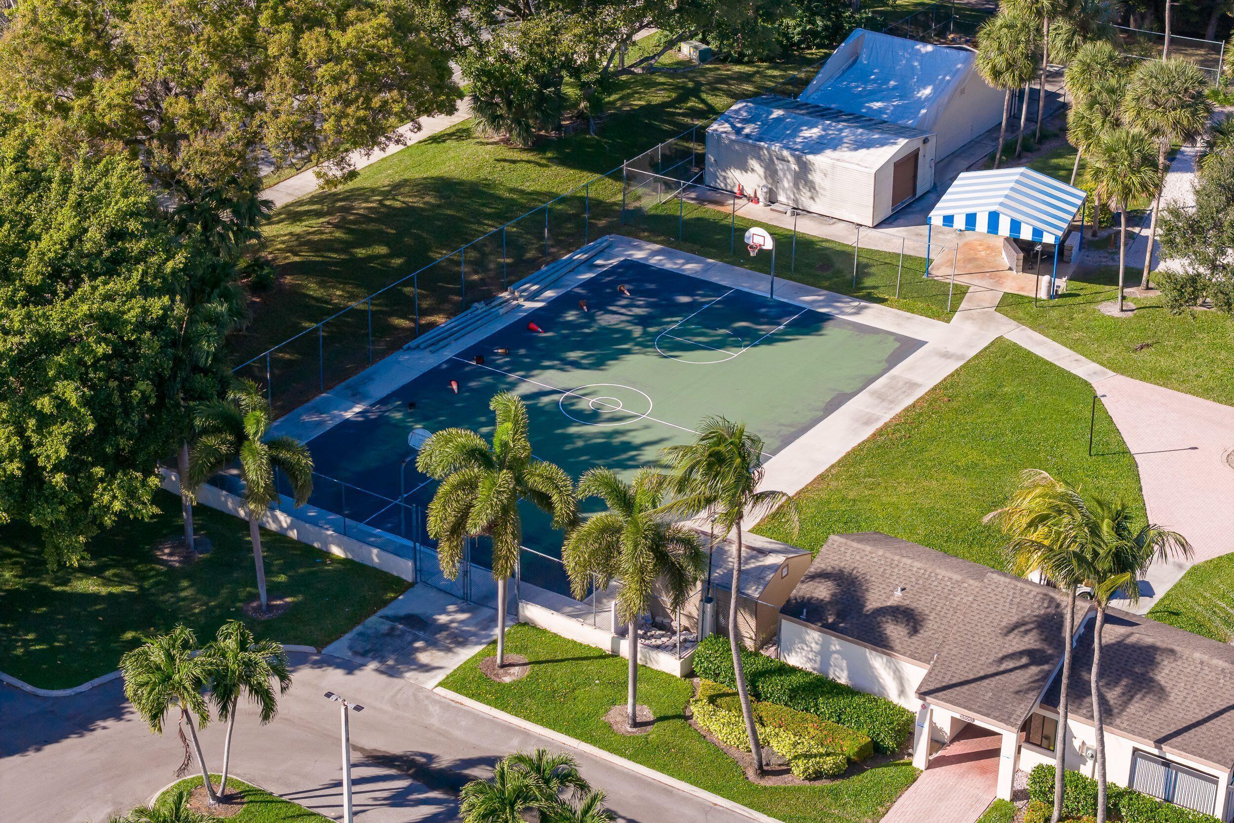 4772 NW 22nd #42122, Coconut Creek FL 33063