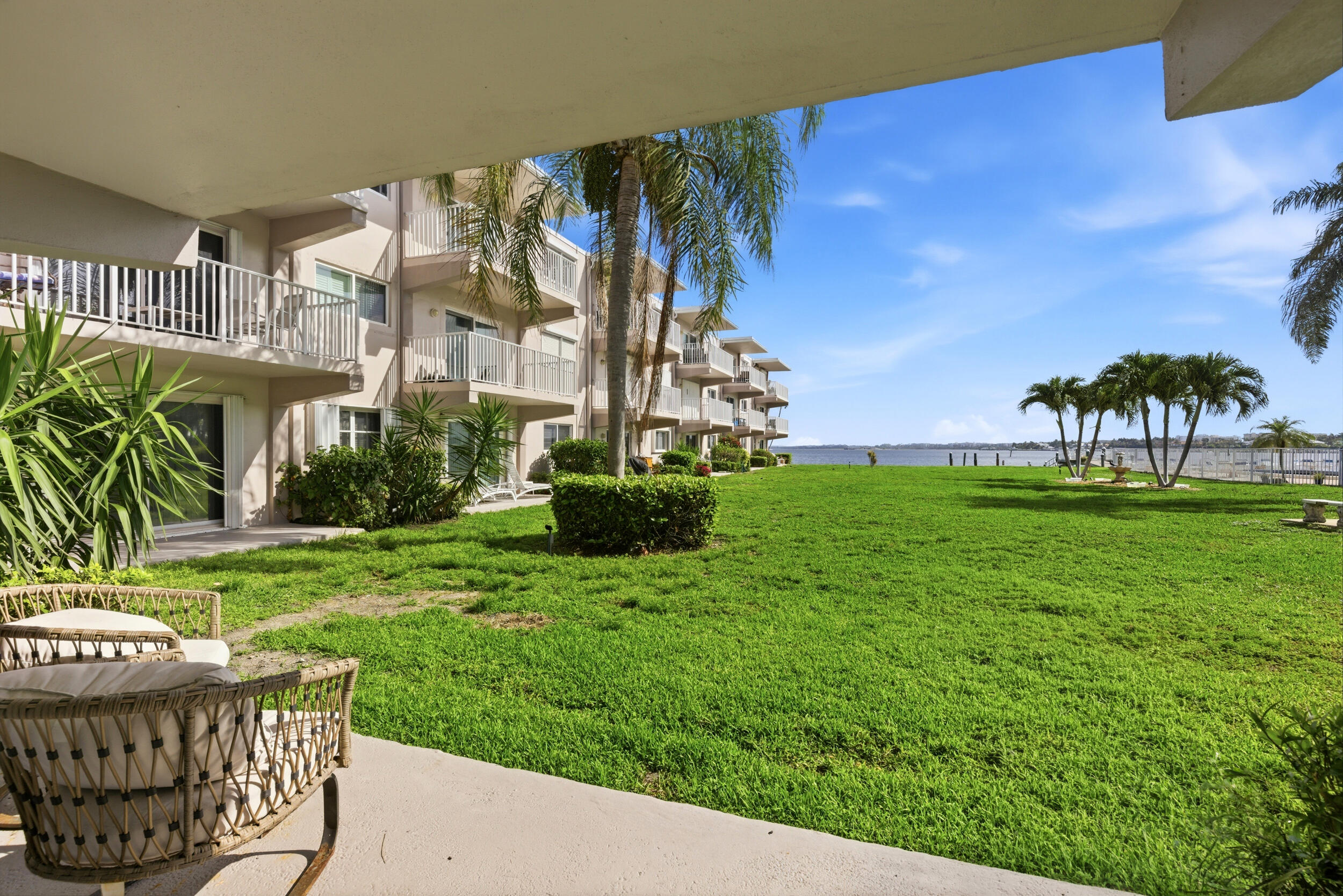 311 E Ocean #104, Lantana FL 33462