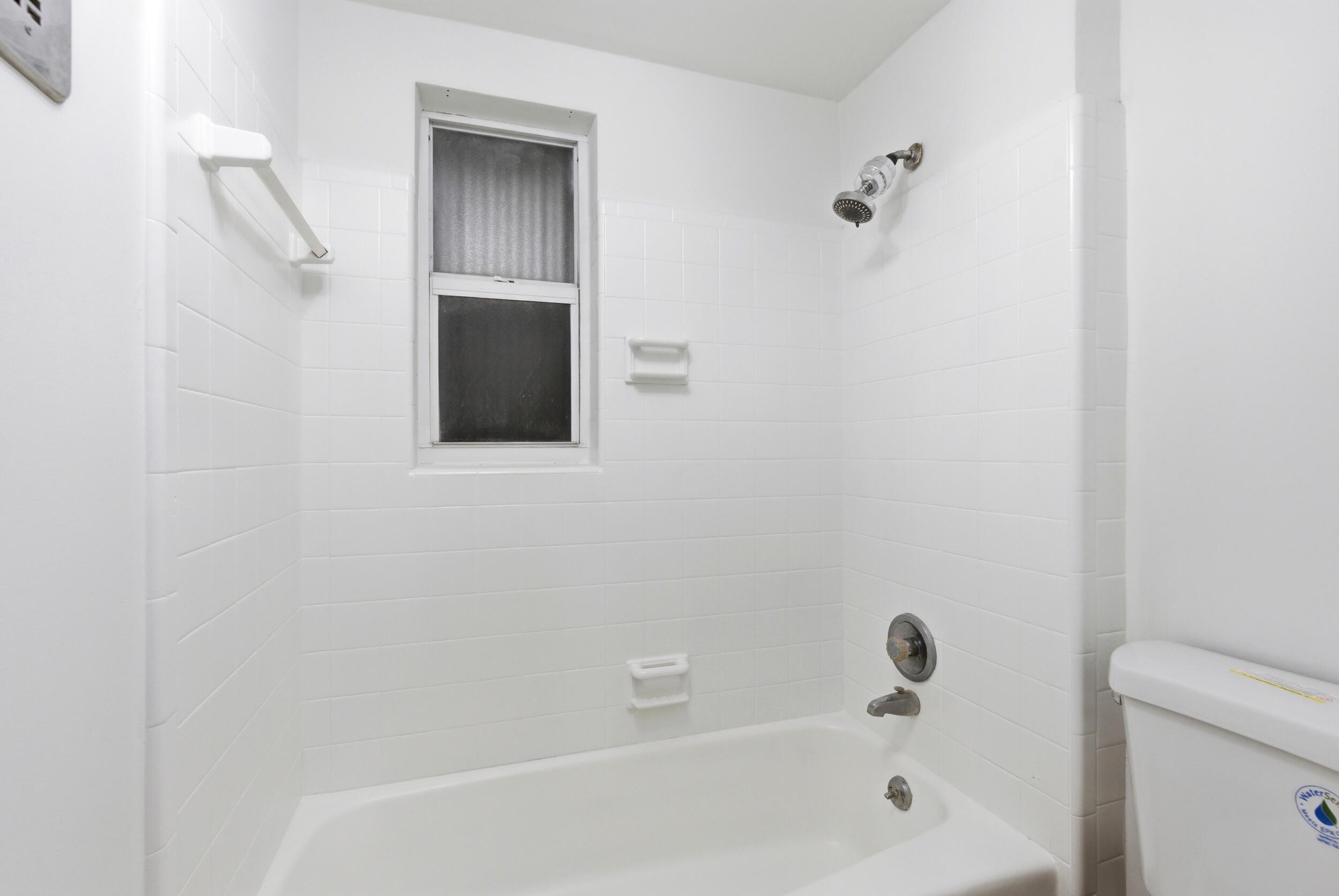 311 E Ocean #104, Lantana FL 33462