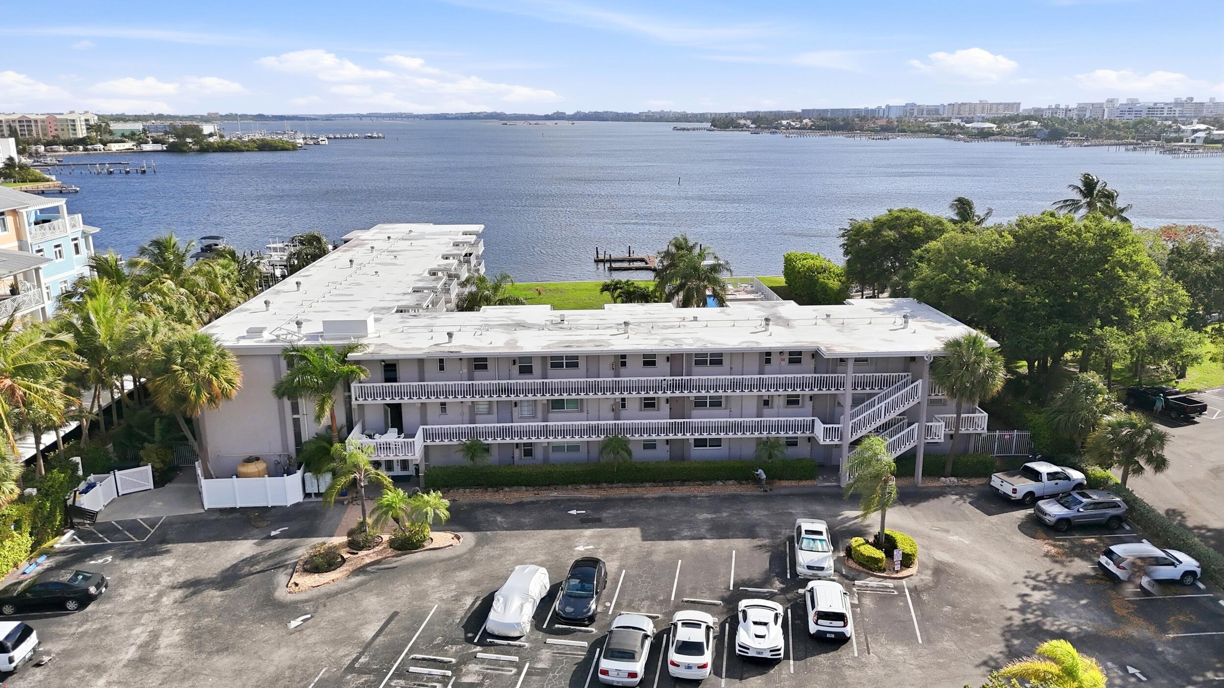 311 E Ocean #104, Lantana FL 33462