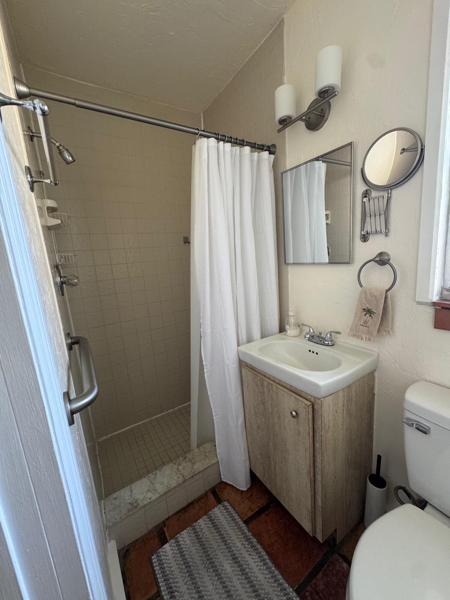 256 E 24th, Riviera Beach FL 33404