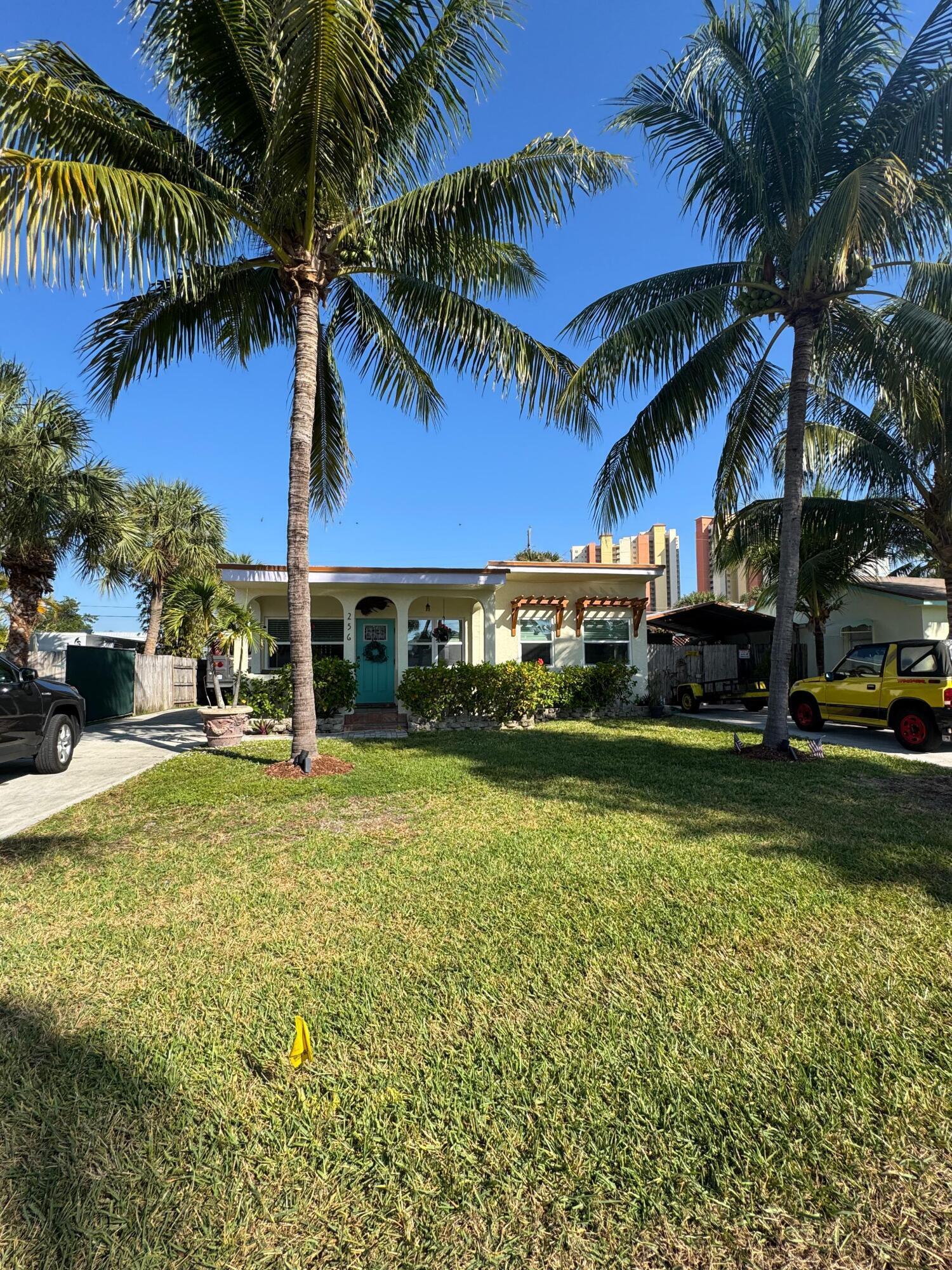 256 E 24th, Riviera Beach FL 33404