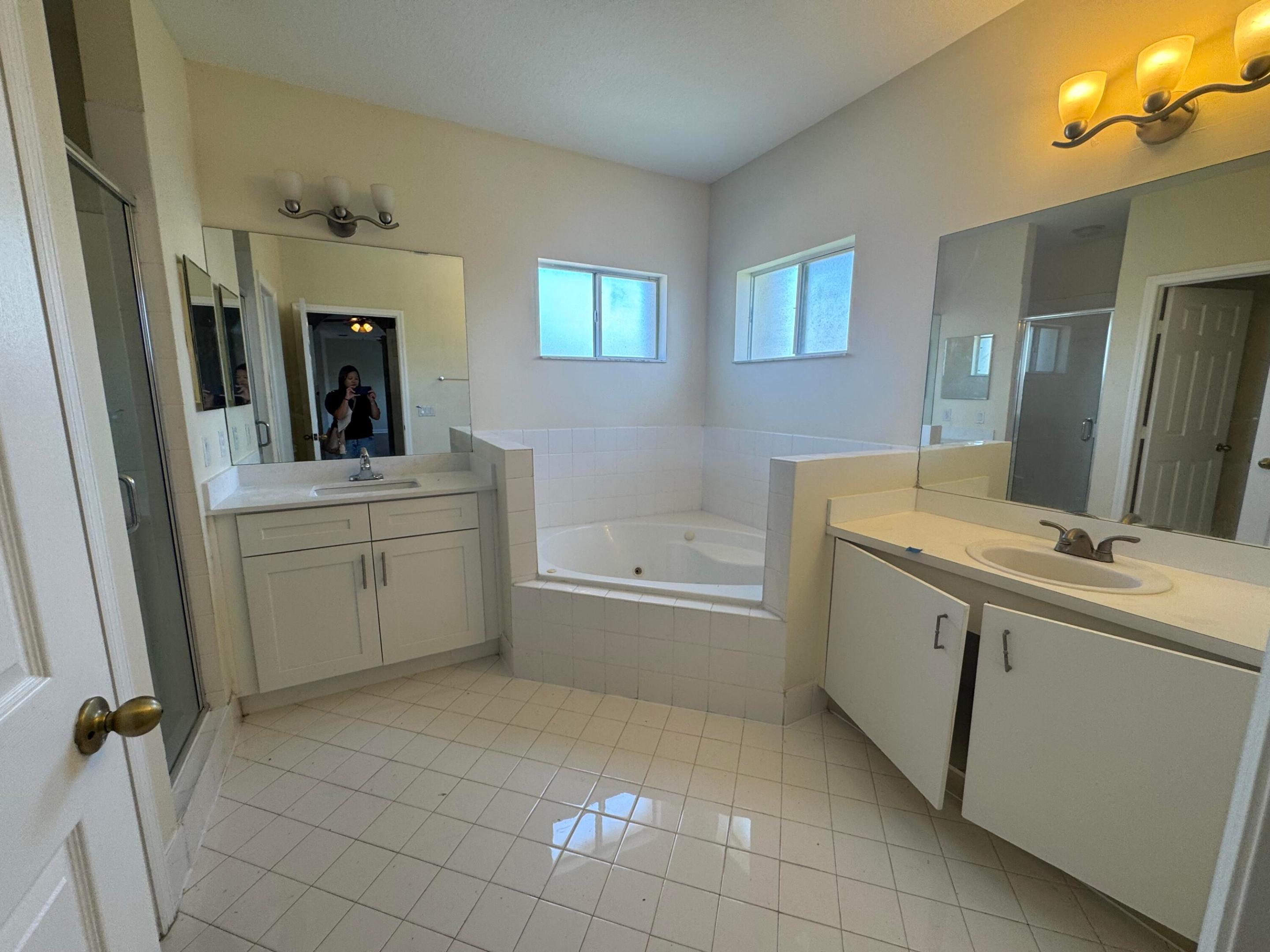 9508 SW 221st, Cutler Bay FL 33190