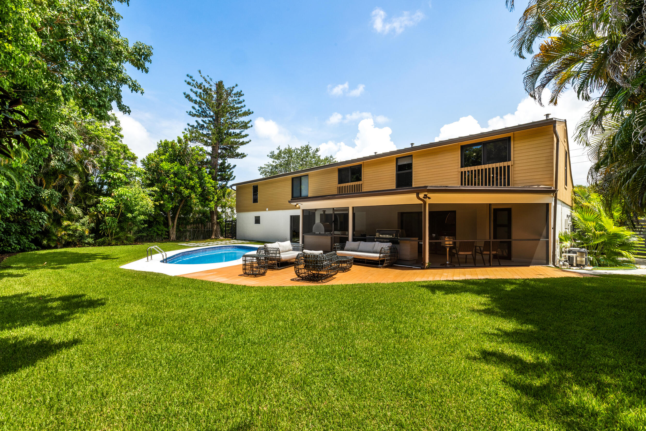 342 Fairway, Tequesta FL 33469
