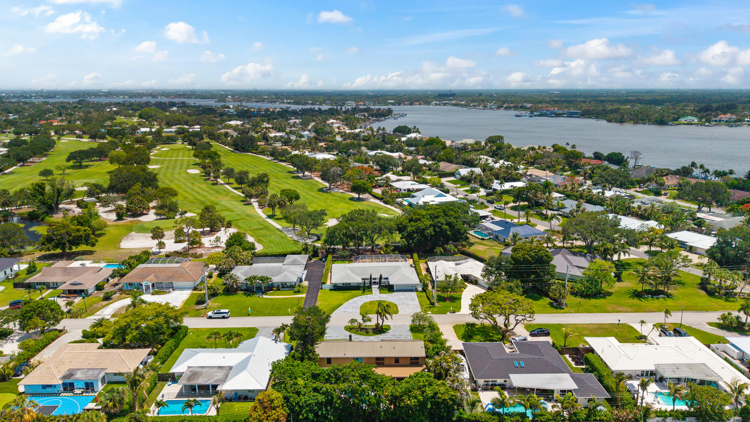 342 Fairway, Tequesta FL 33469