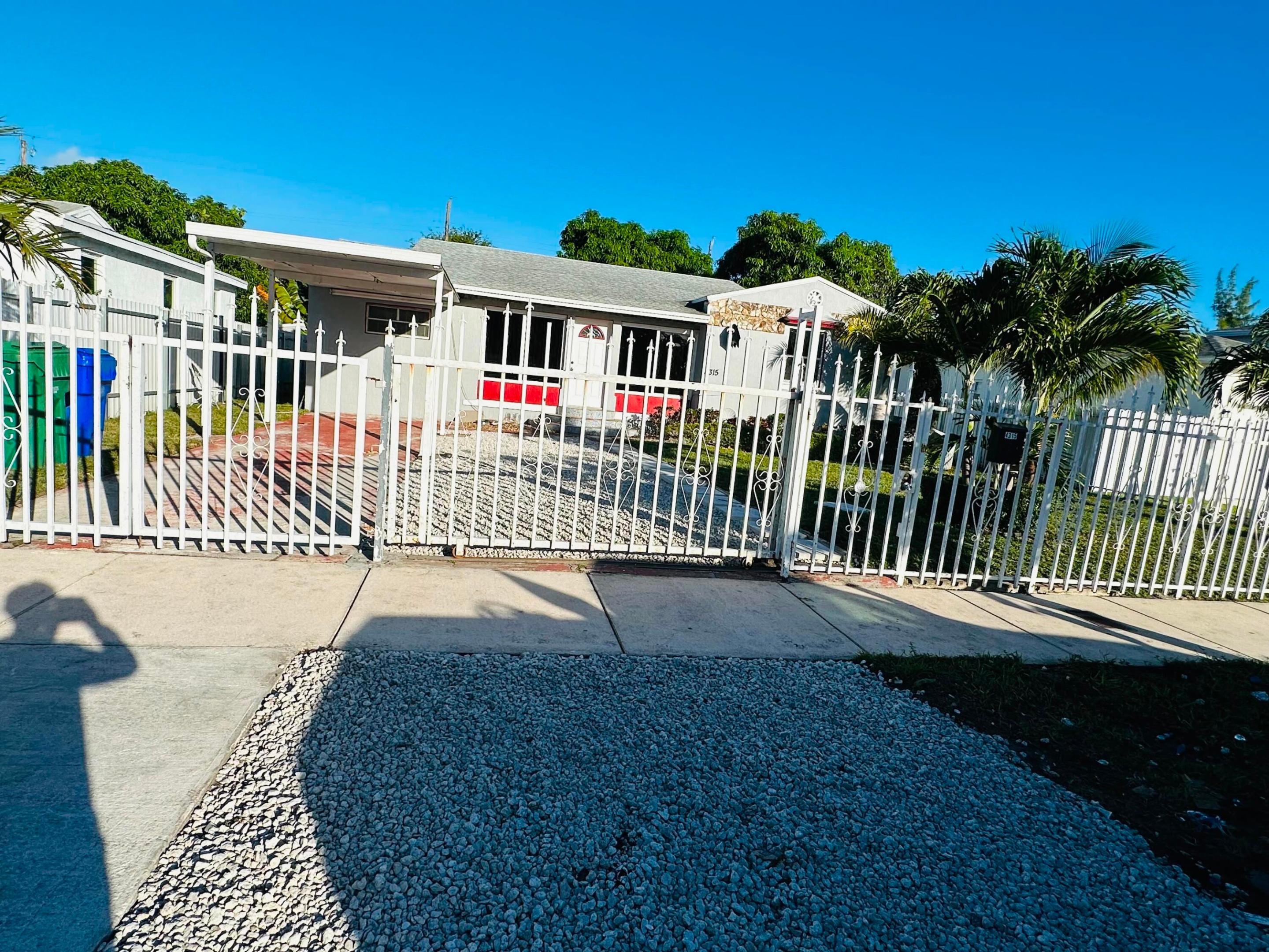 4315 NW 11th, Miami FL 33127