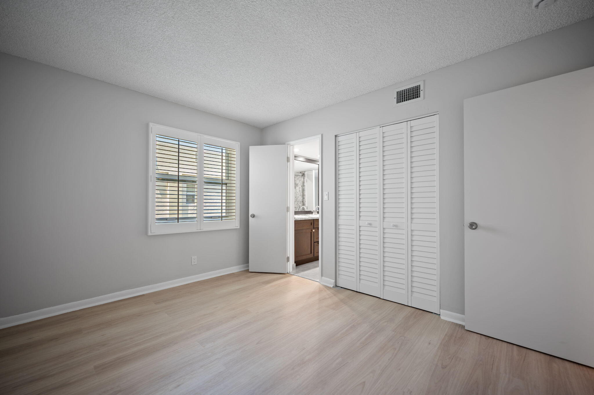 900 NE 18th #1406-1407, Fort Lauderdale FL 33304