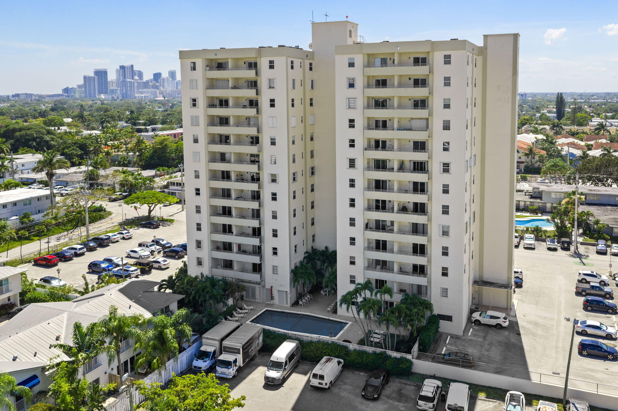 900 NE 18th #1406-1407, Fort Lauderdale FL 33304