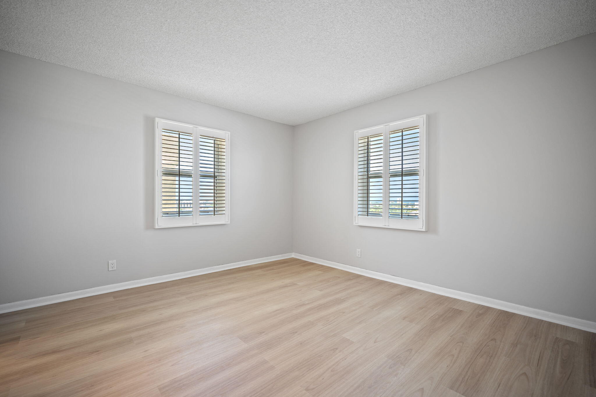 900 NE 18th #1406-1407, Fort Lauderdale FL 33304
