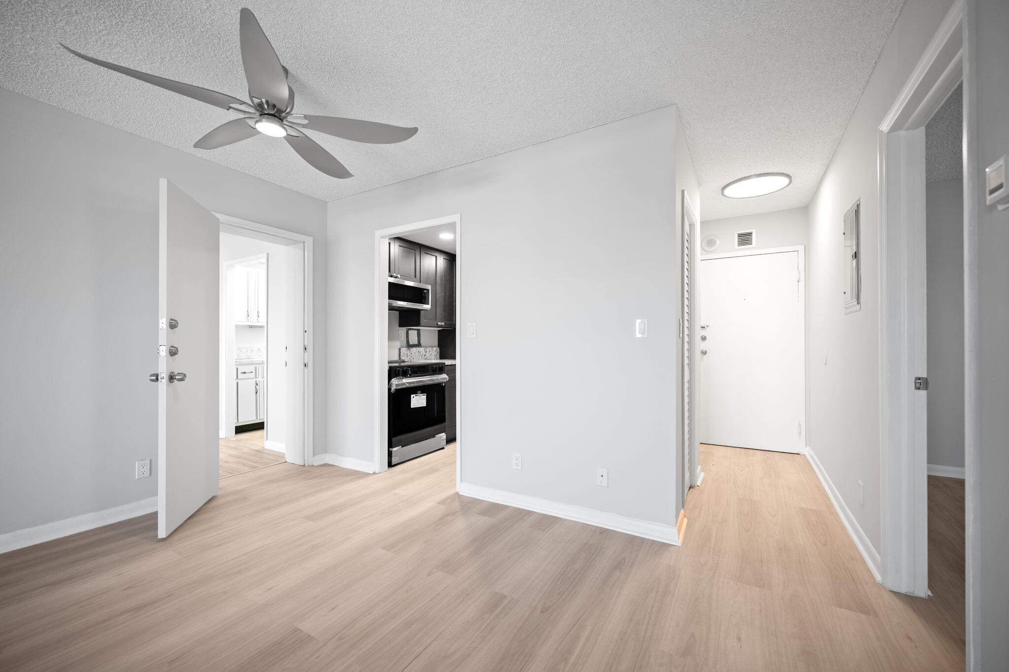 900 NE 18th #1406-1407, Fort Lauderdale FL 33304