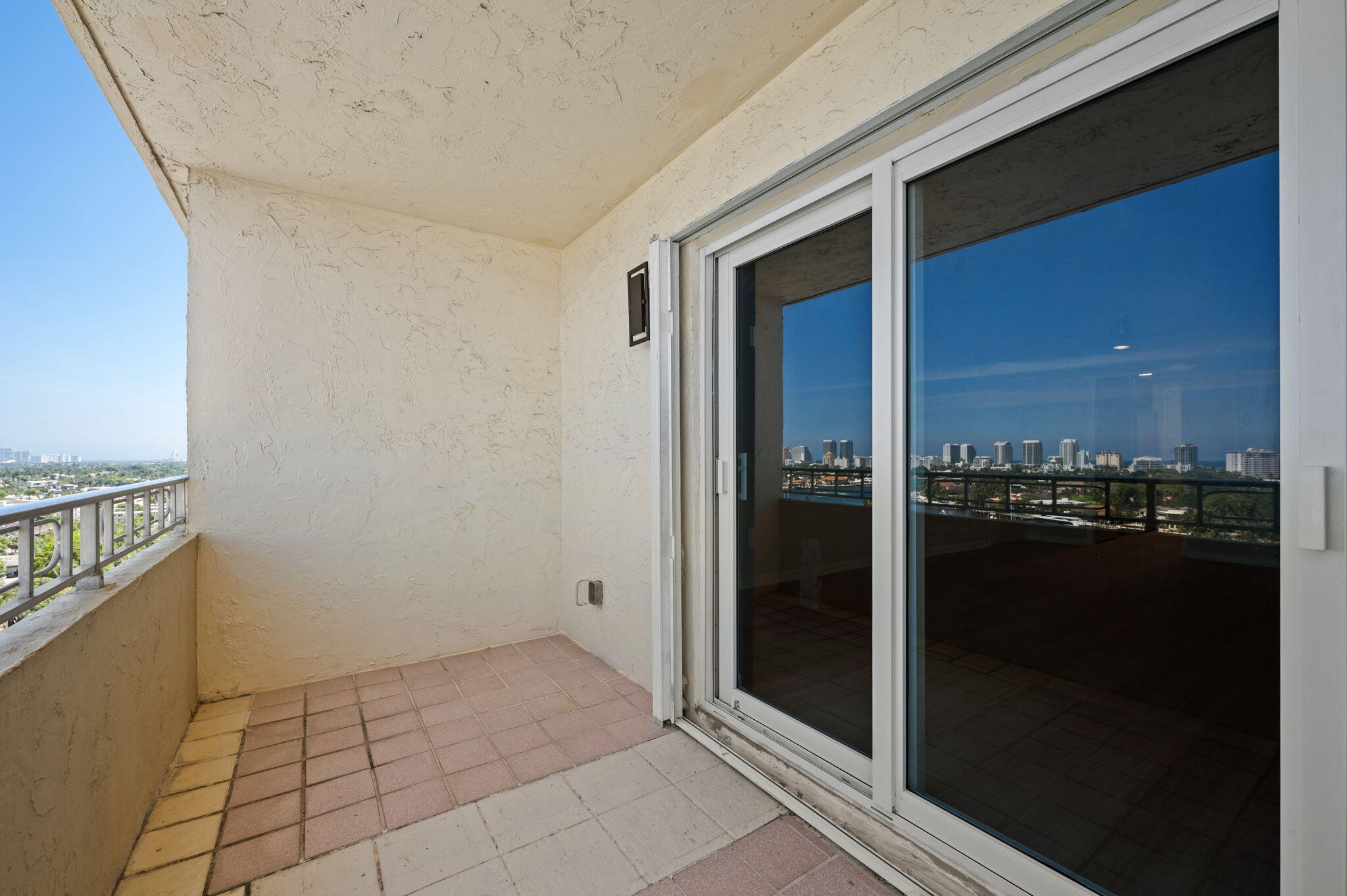 900 NE 18th #1406-1407, Fort Lauderdale FL 33304