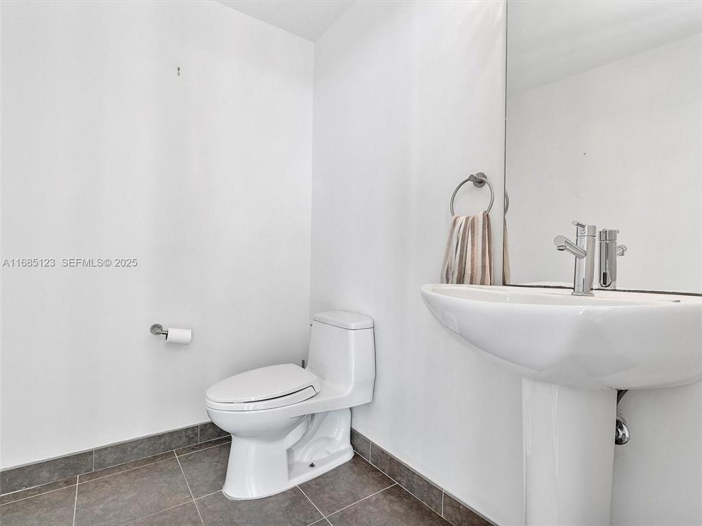 7935 East #Unit 1202, North Bay Village FL 33141