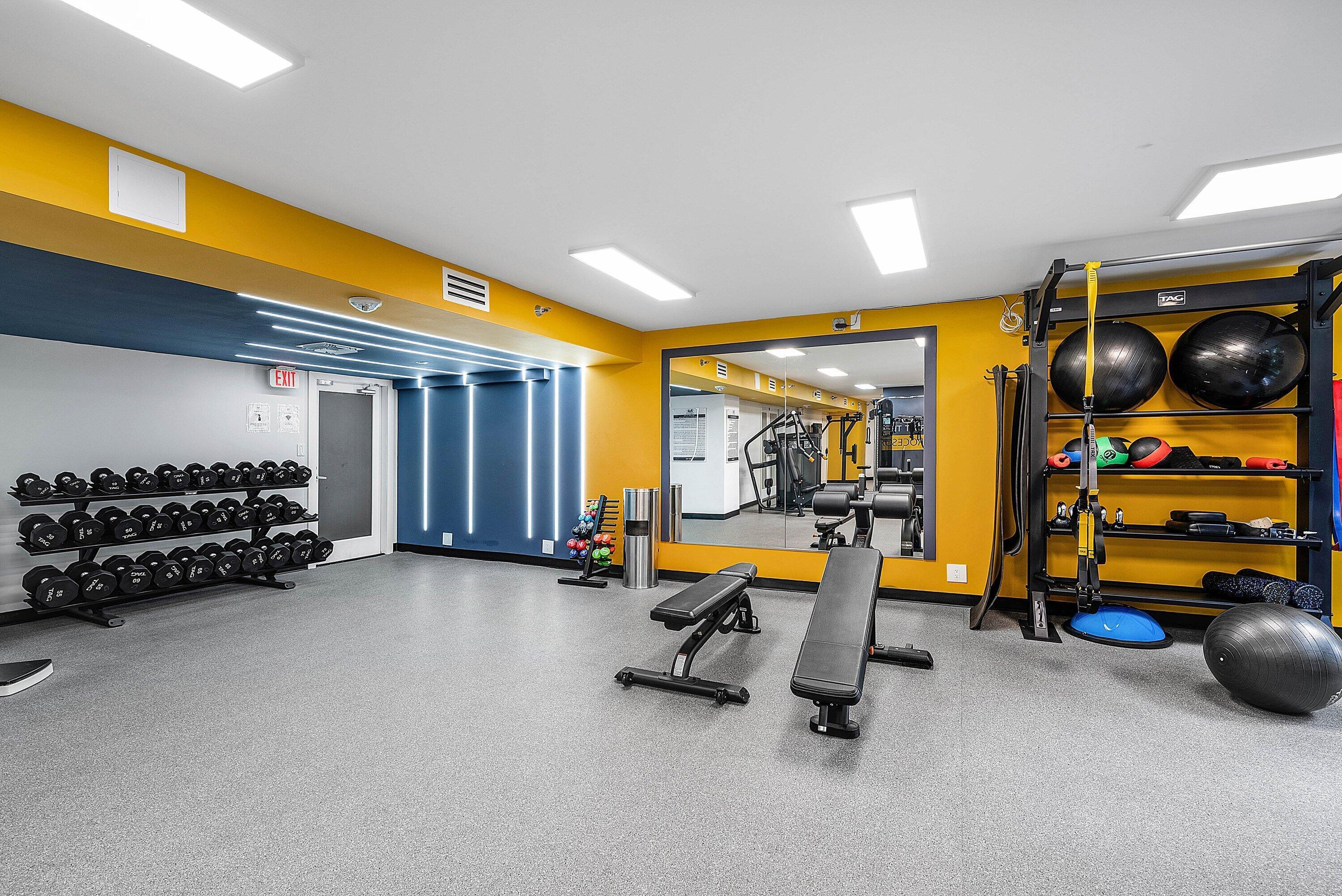 3500 Mystic Pointe, Aventura FL 33180