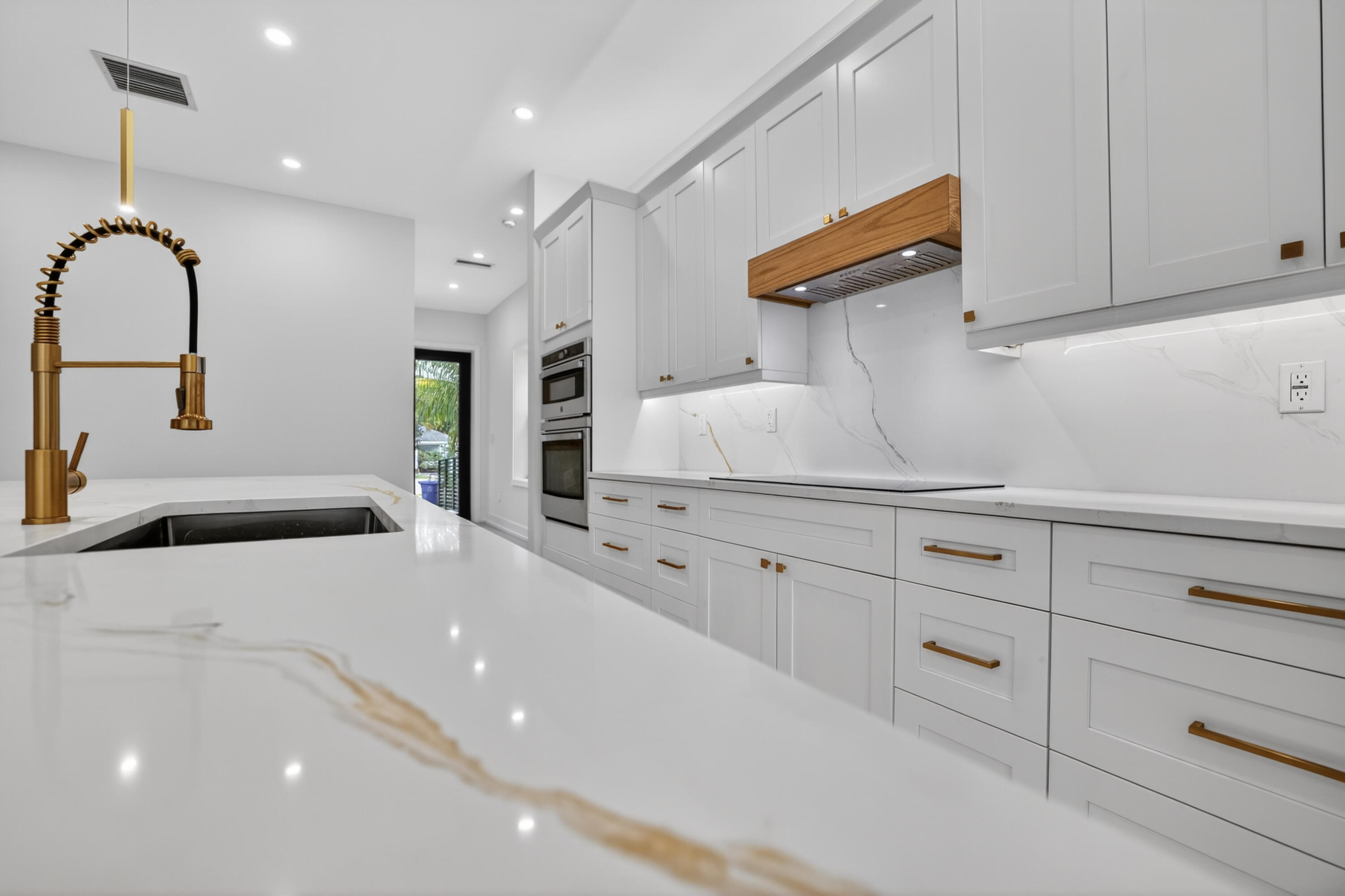 509 SW 11th, Fort Lauderdale FL 33315