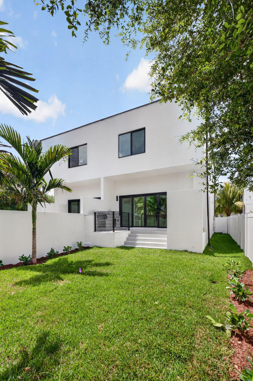 509 SW 11th, Fort Lauderdale FL 33315