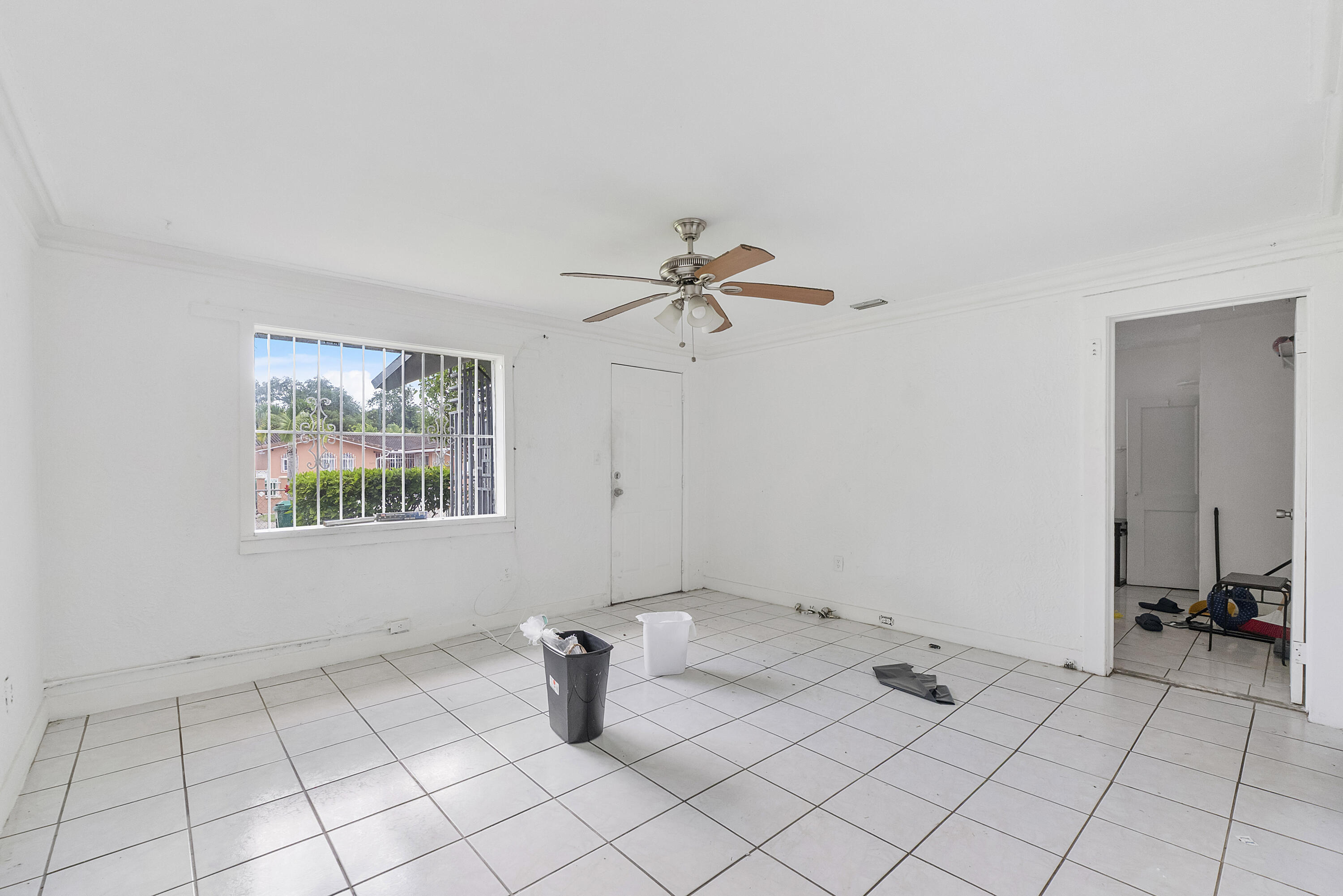 2476 NW 15th, Miami FL 33125