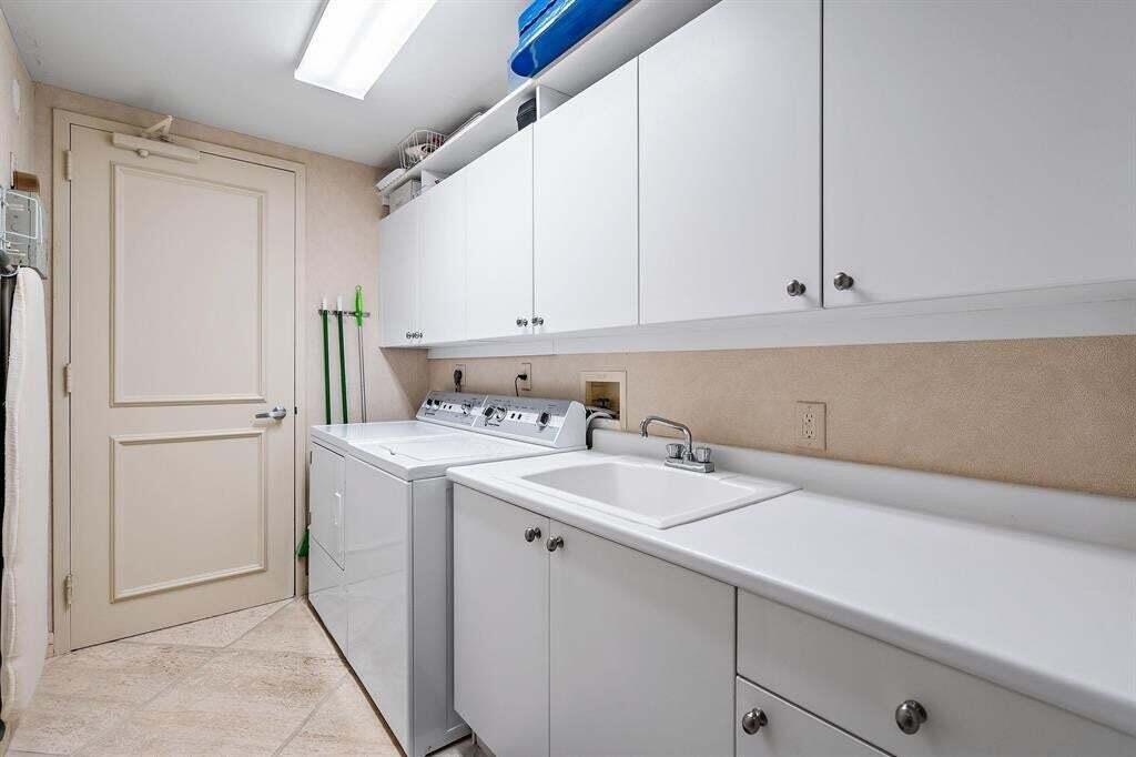 800 Ocean #1104, Juno Beach FL 33408