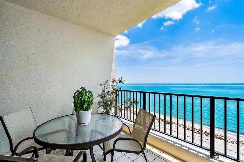 800 Ocean #1104, Juno Beach FL 33408