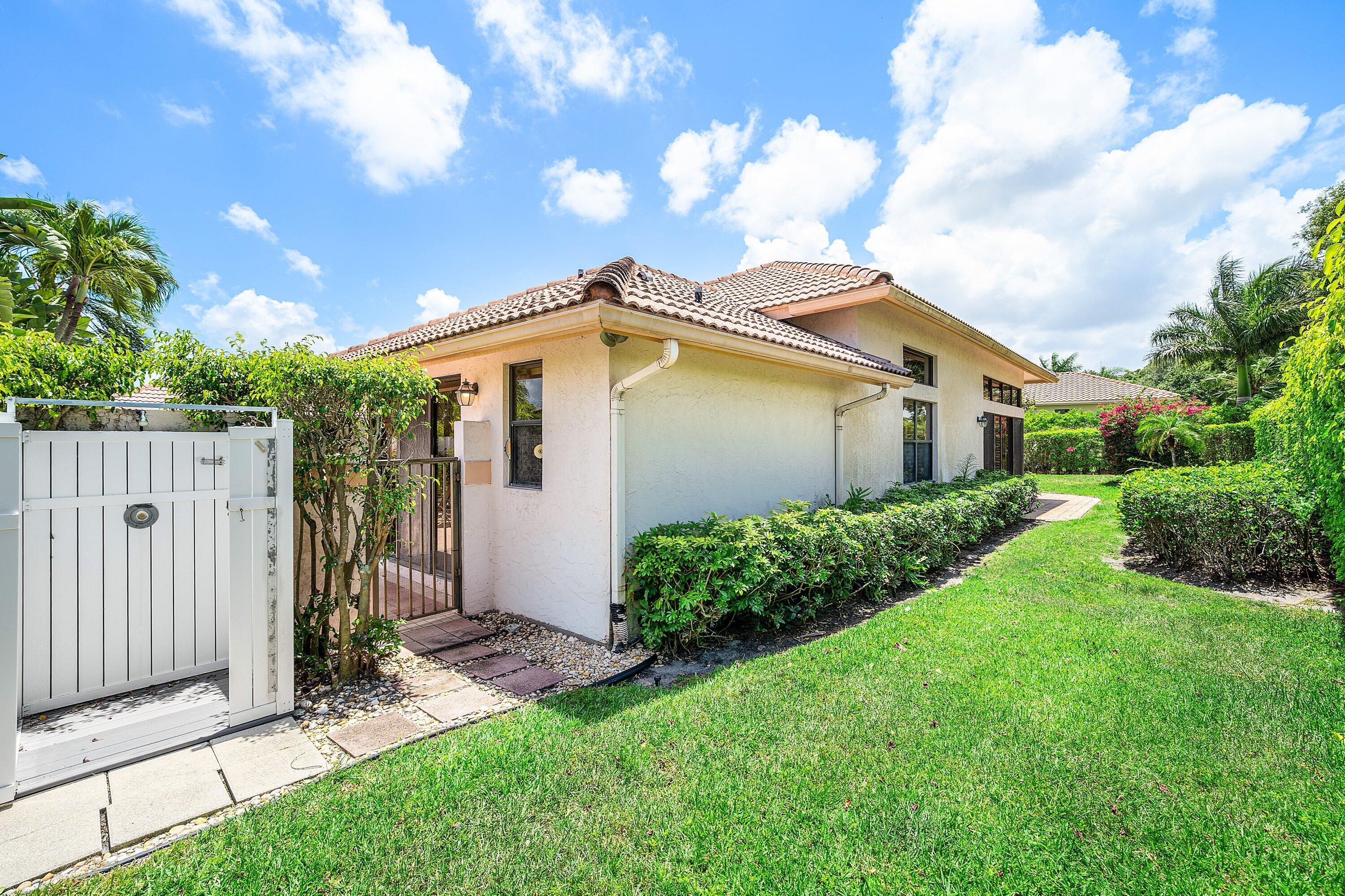 4727 Bocaire, Boca Raton FL 33487
