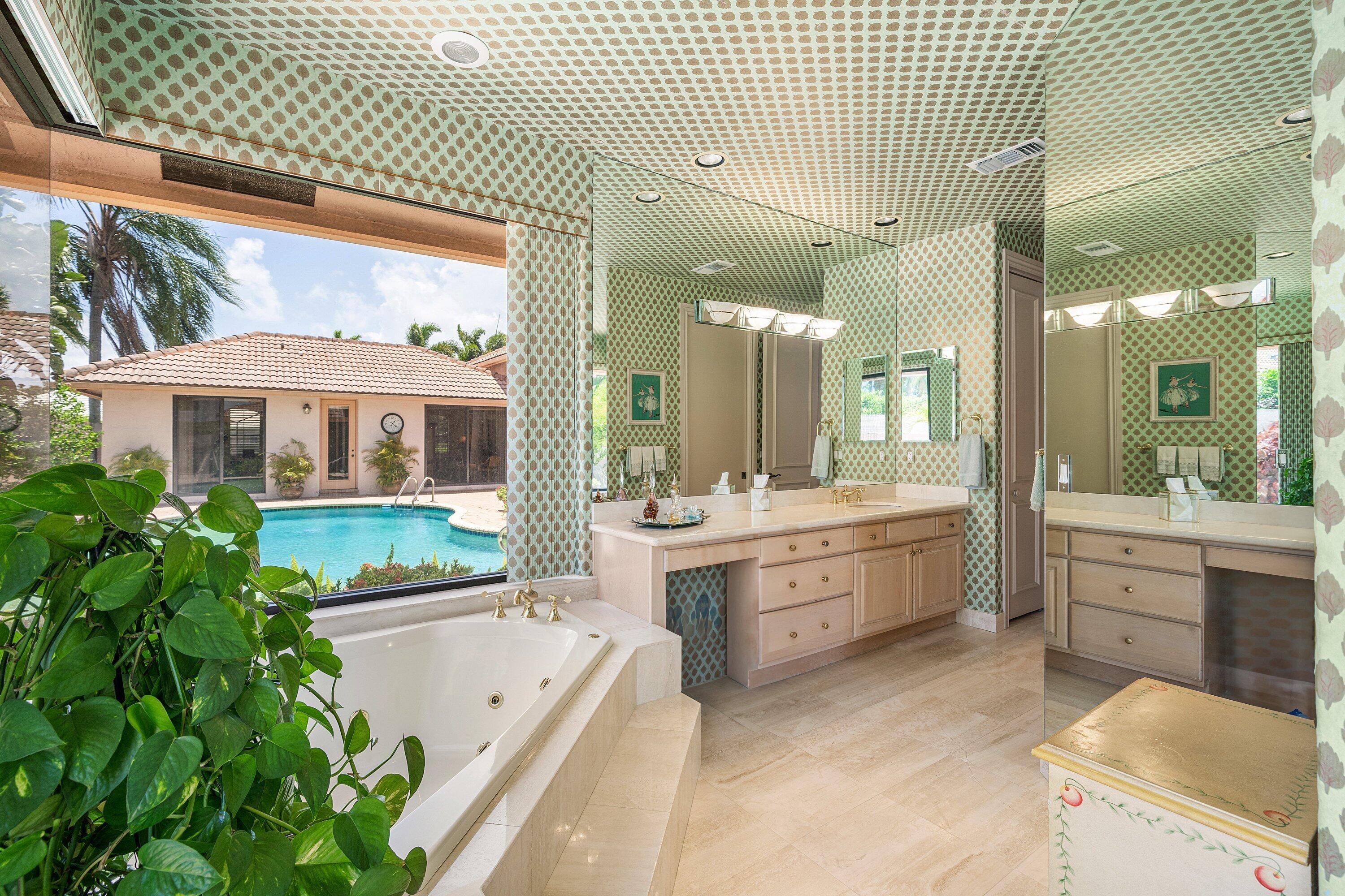 4727 Bocaire, Boca Raton FL 33487