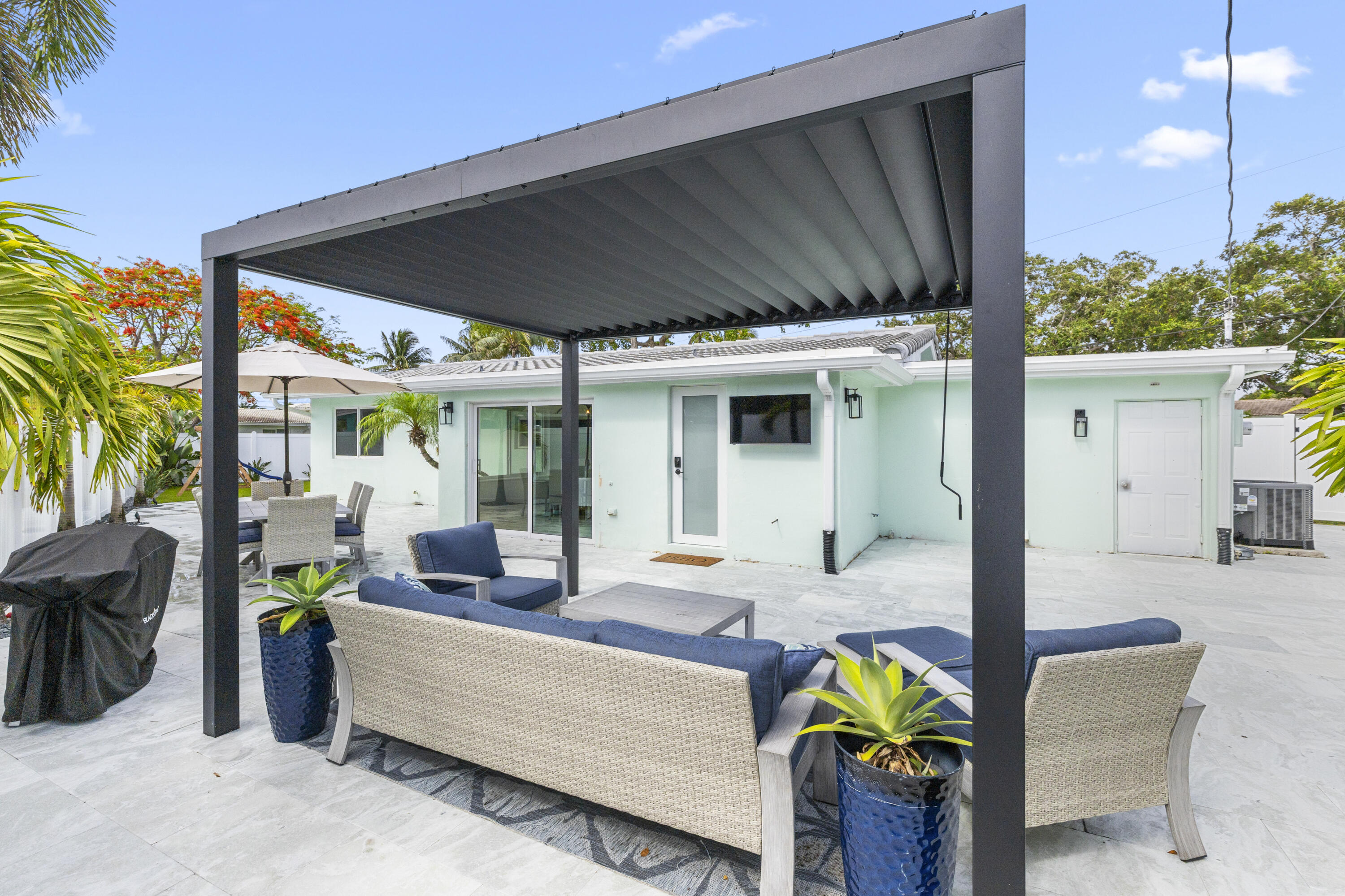 612 SE 10th, Deerfield Beach FL 33441