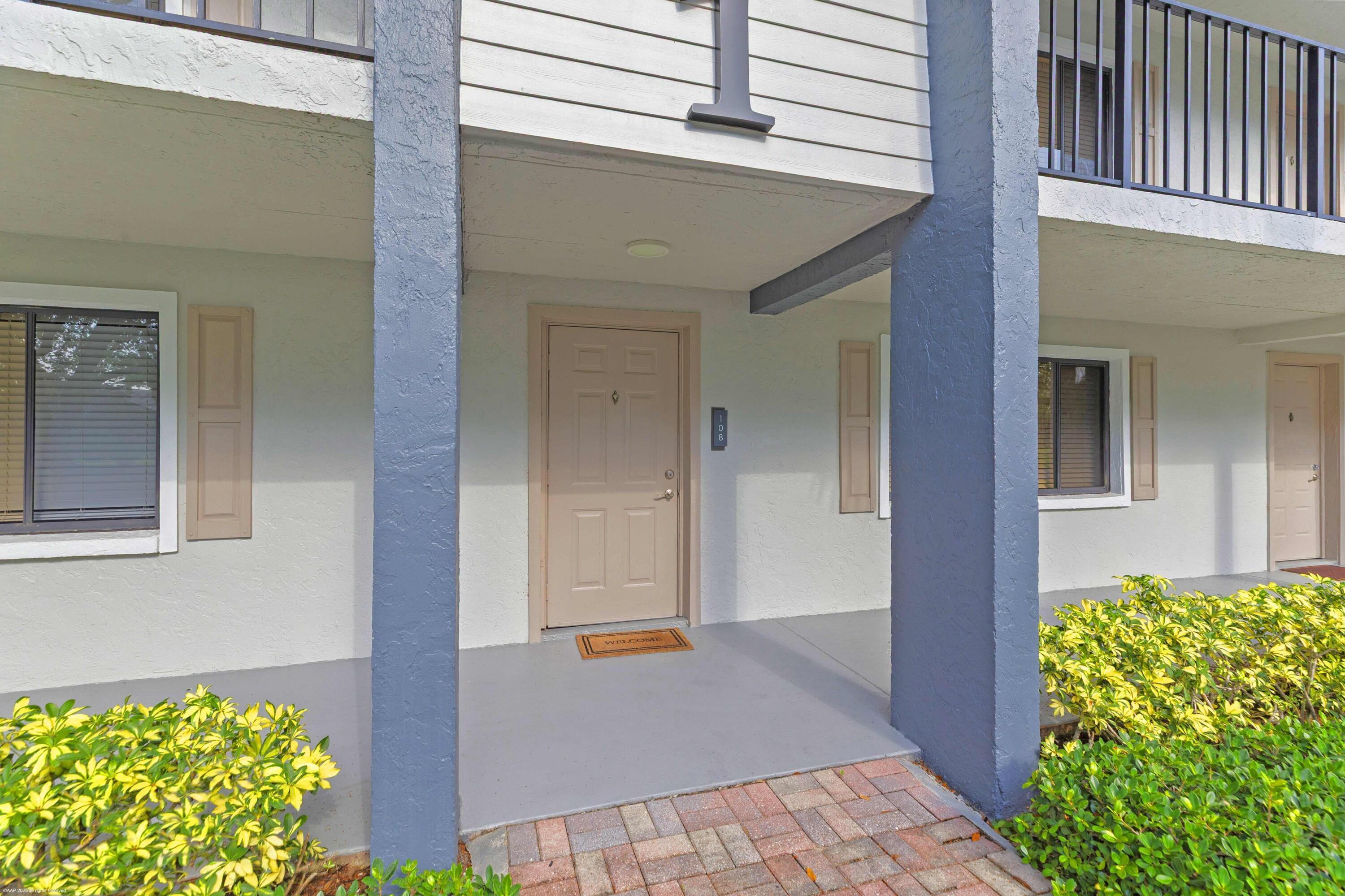 711 Forest Club #108, Wellington FL 33414