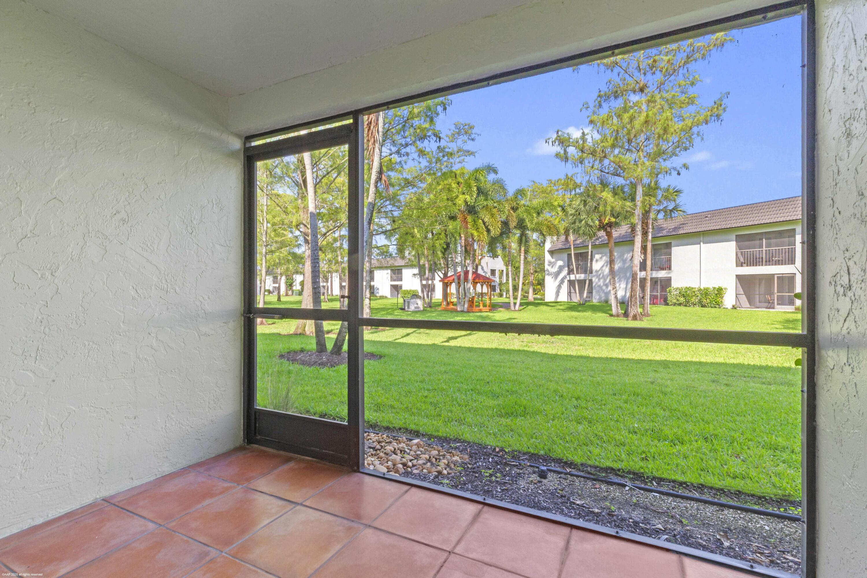 711 Forest Club #108, Wellington FL 33414
