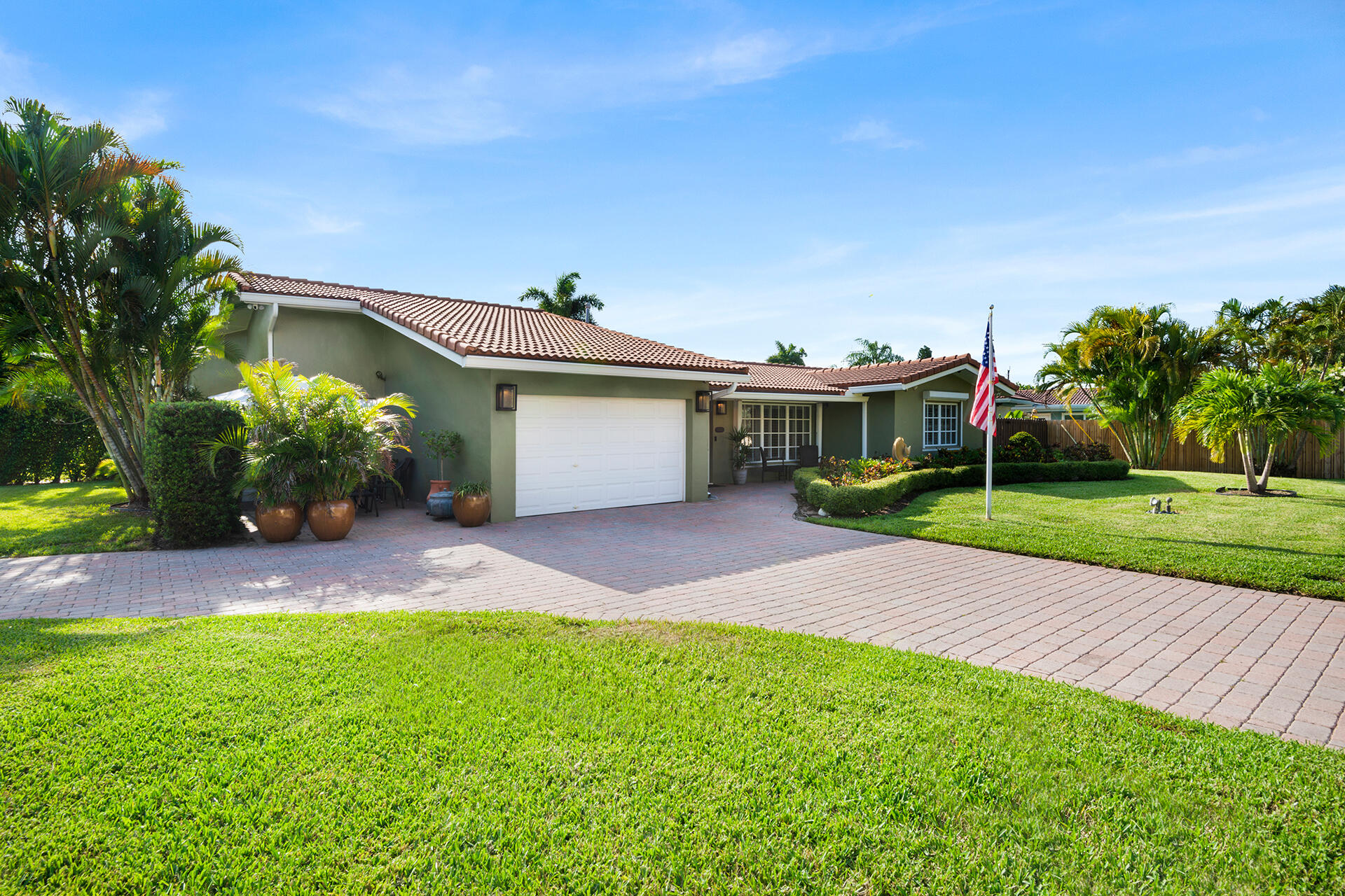 1755 E Terra Mar, Lauderdale By The Sea FL 33062