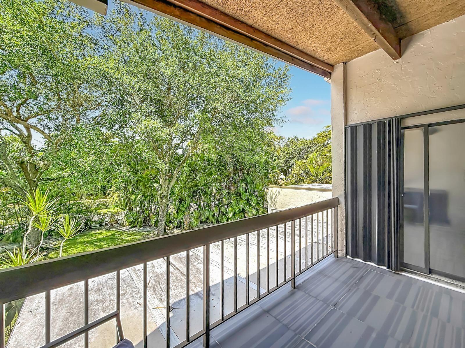 9701 N New River Canal #108b, Plantation FL 33324
