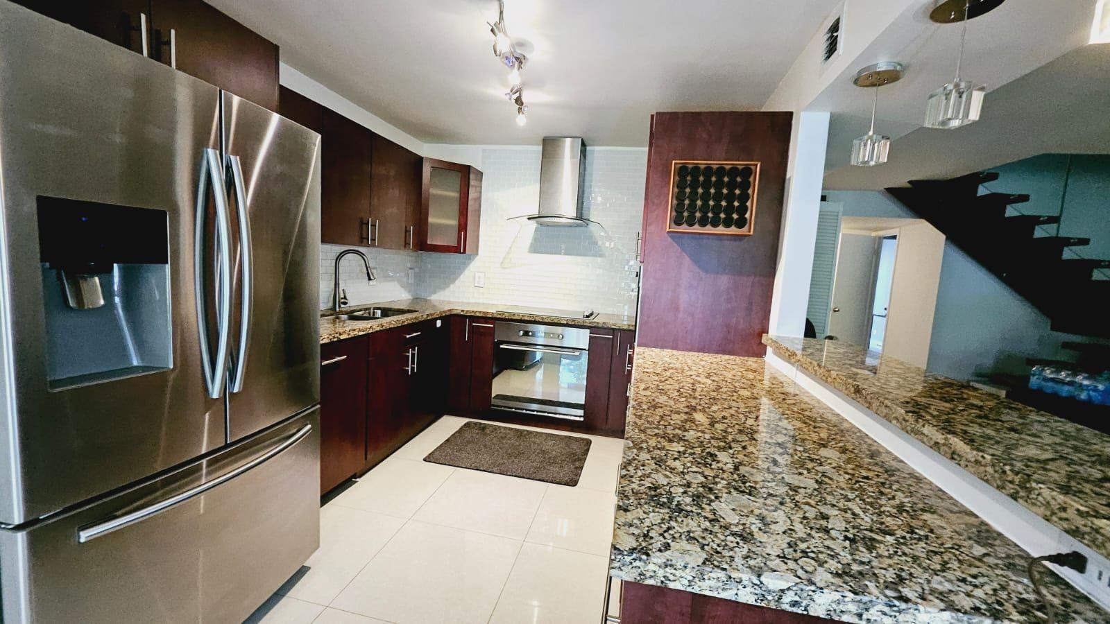 9701 N New River Canal #108b, Plantation FL 33324