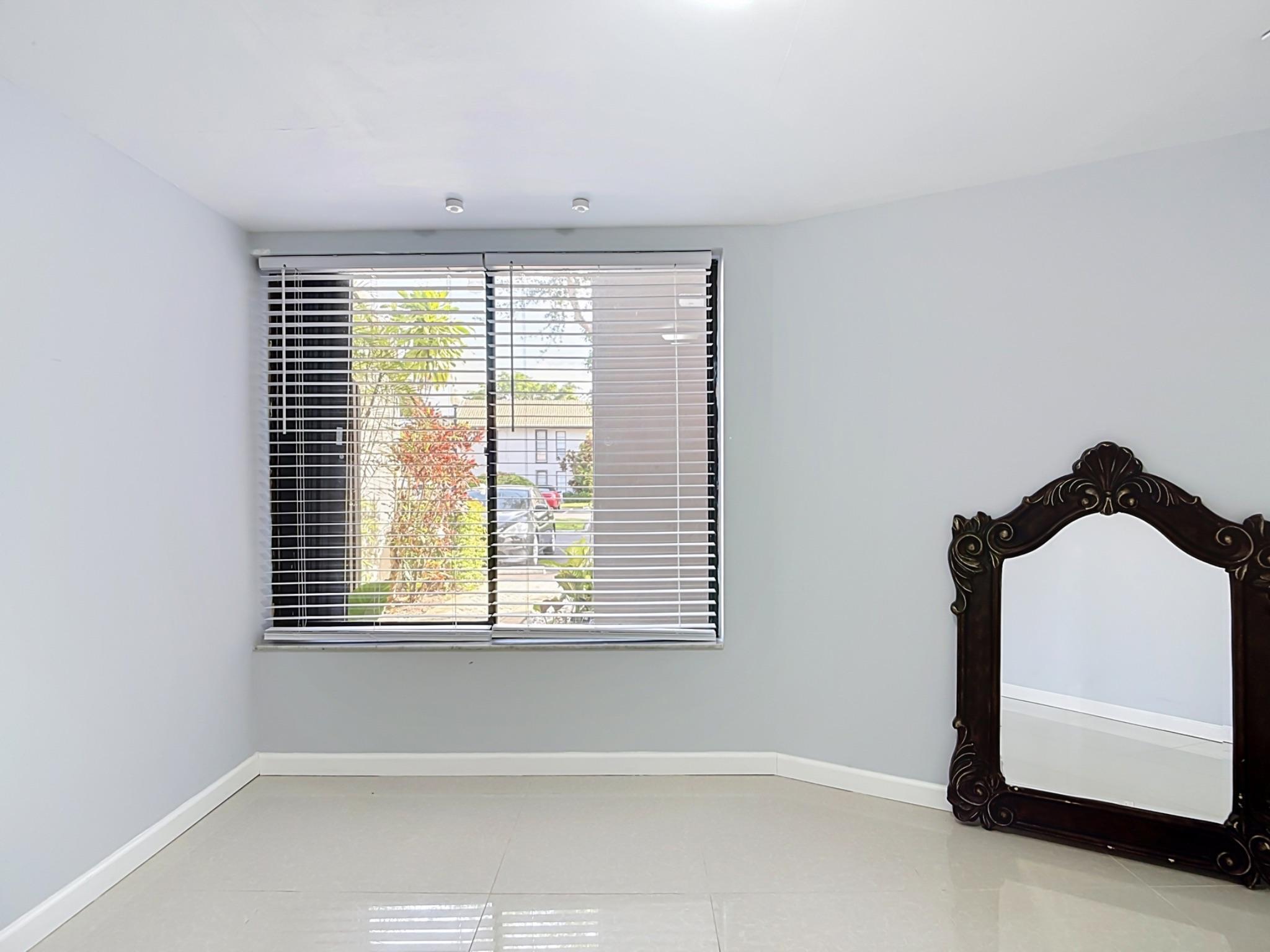 9701 N New River Canal #108b, Plantation FL 33324